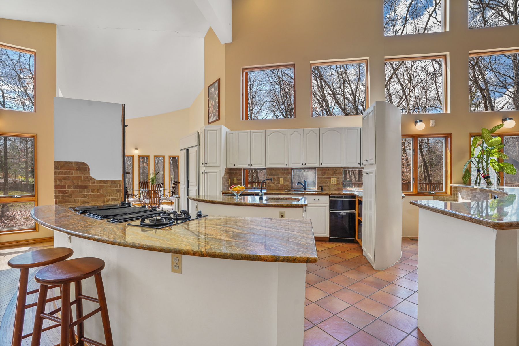 821 Lenel Lane