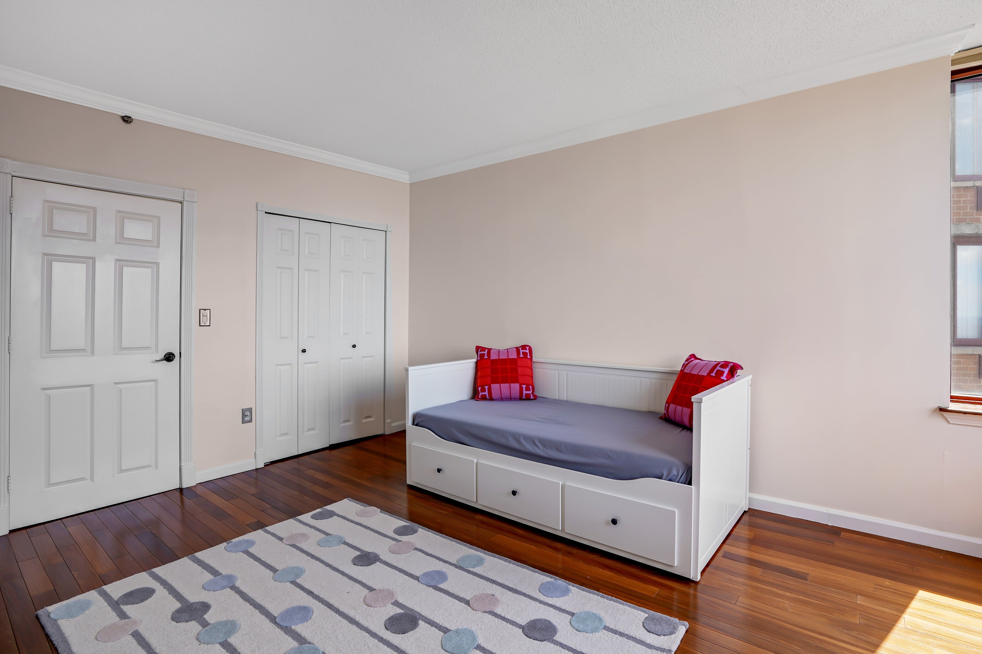 100 Old Palisade Road #4002