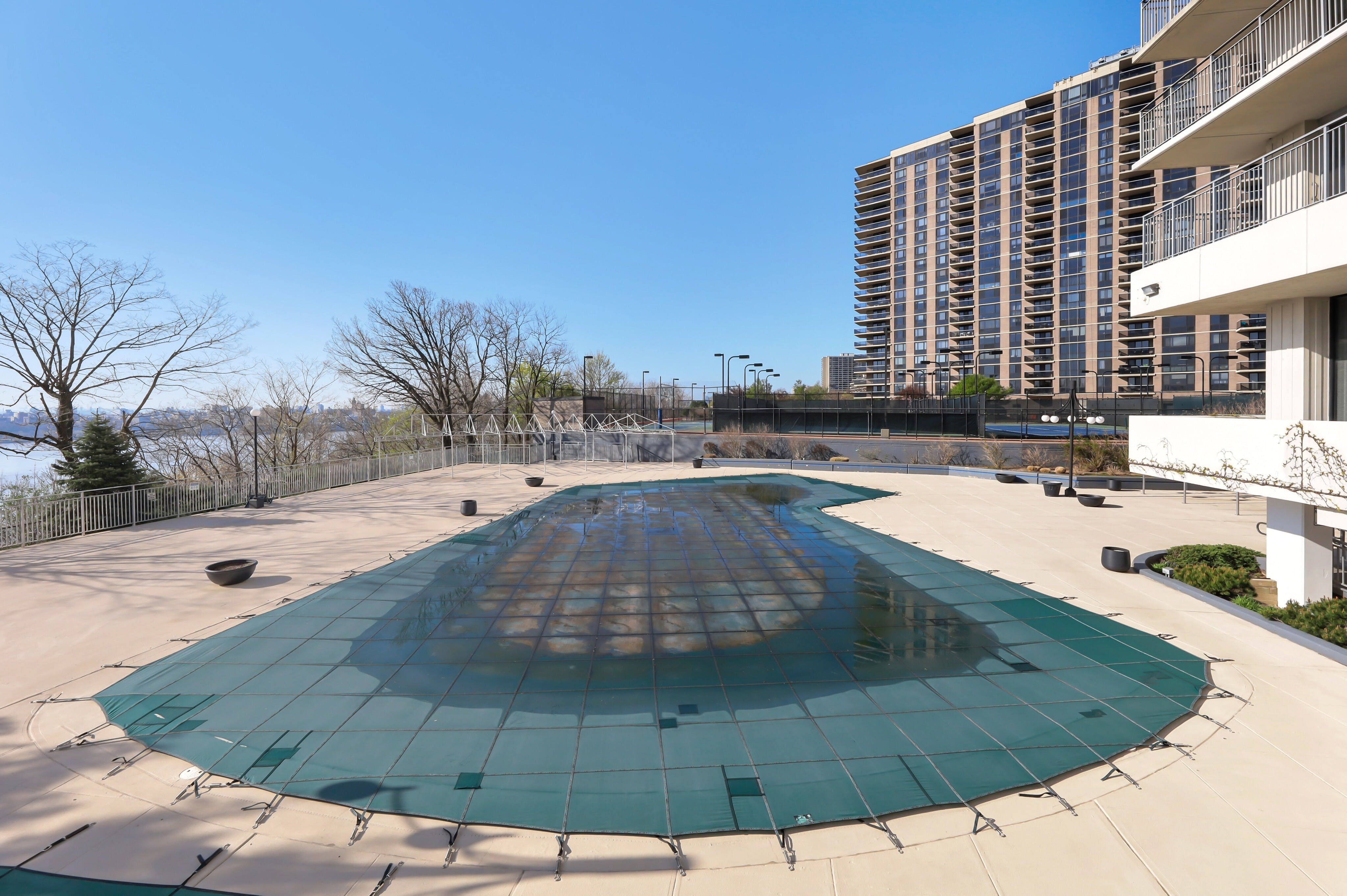 1530 Palisade #15E