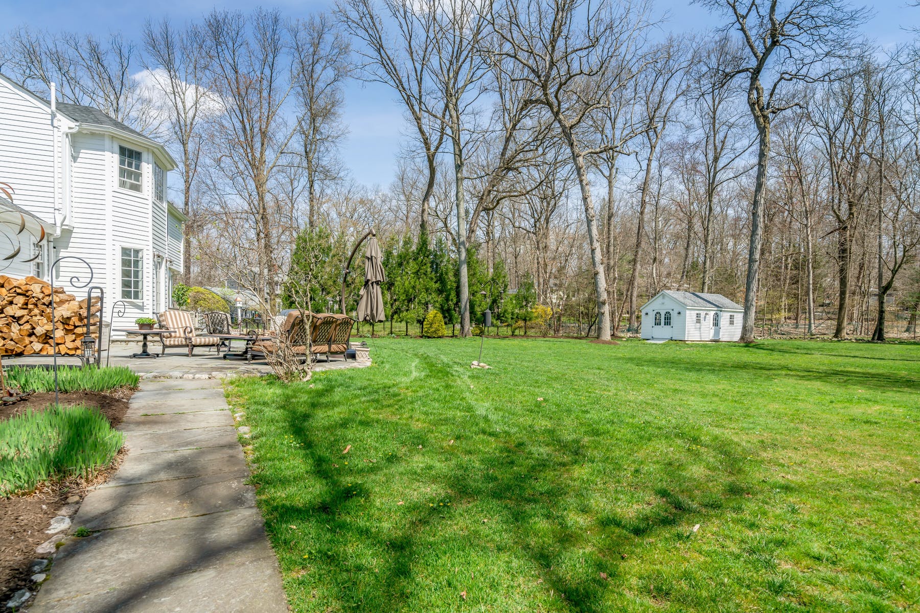 20 Anona Dr.