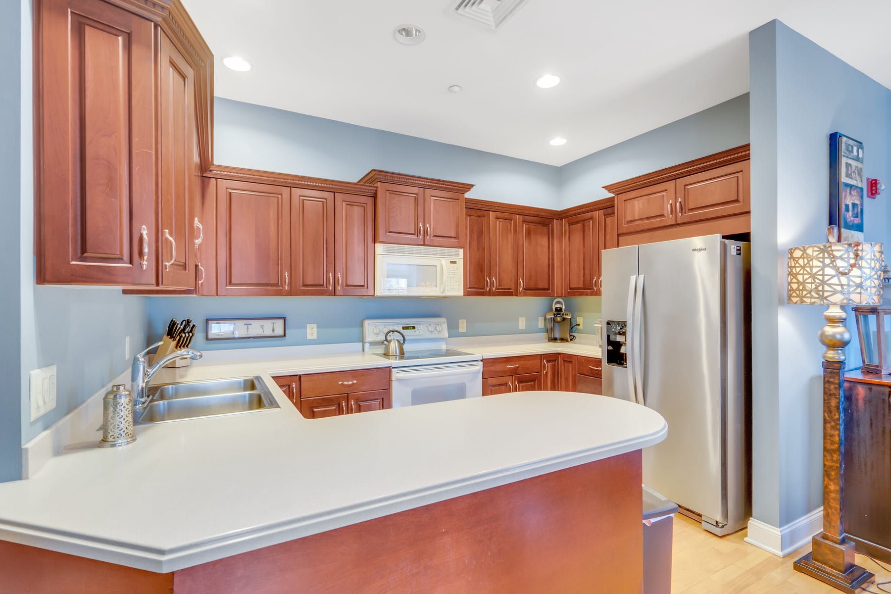 5204 Rio Vista Dr