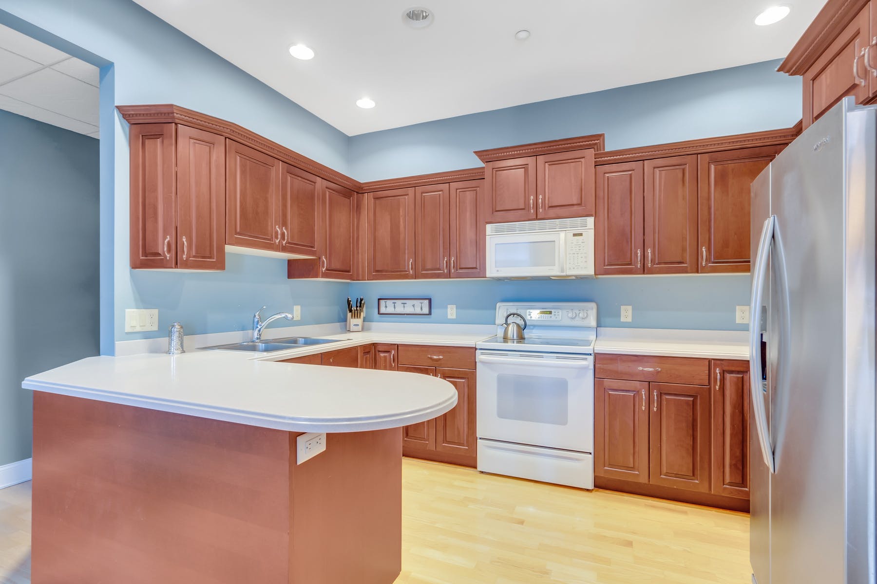 5204 Rio Vista Dr