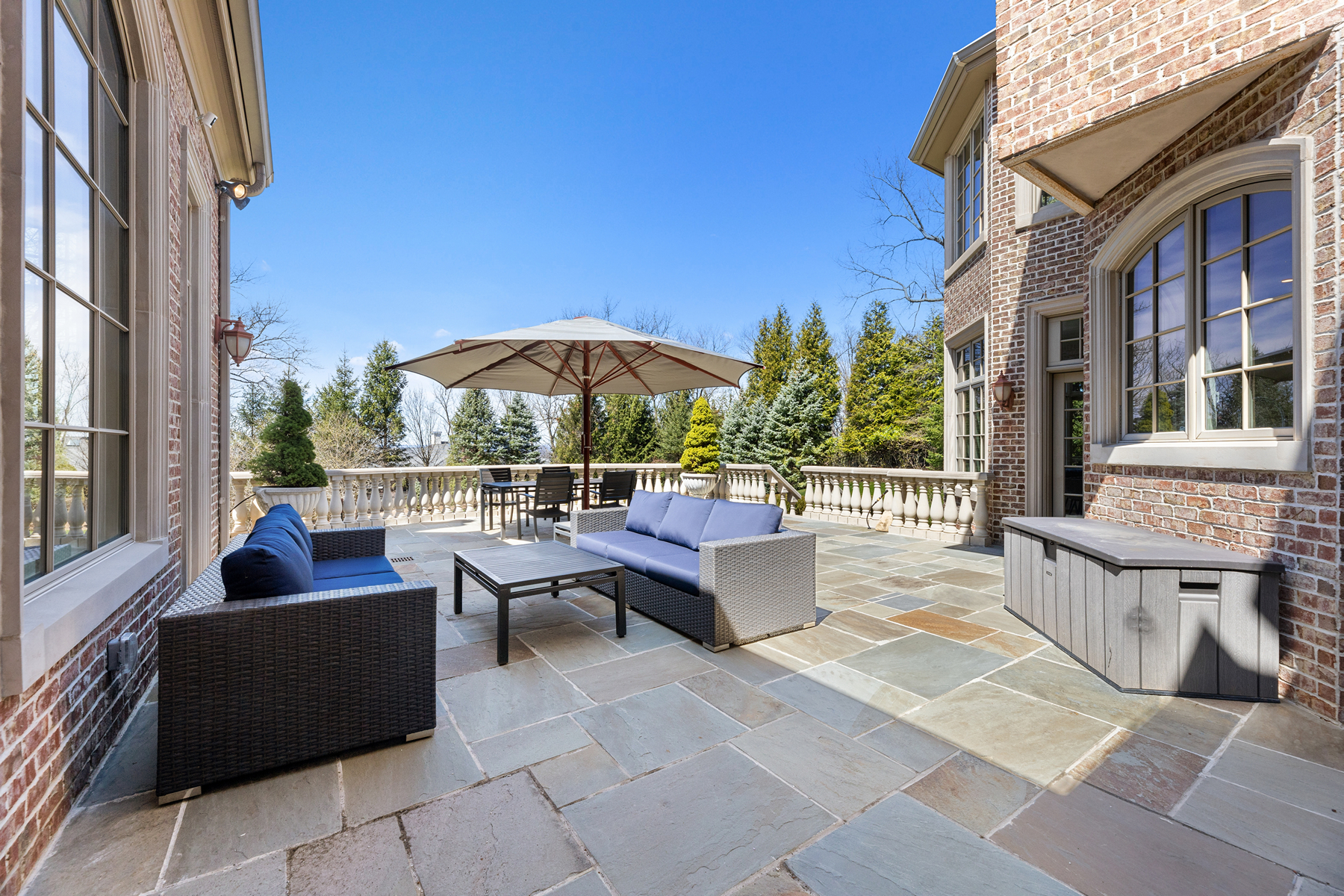 97 Truman Dr
