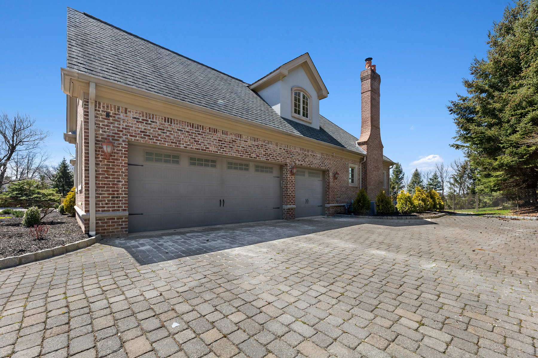 97 Truman Dr