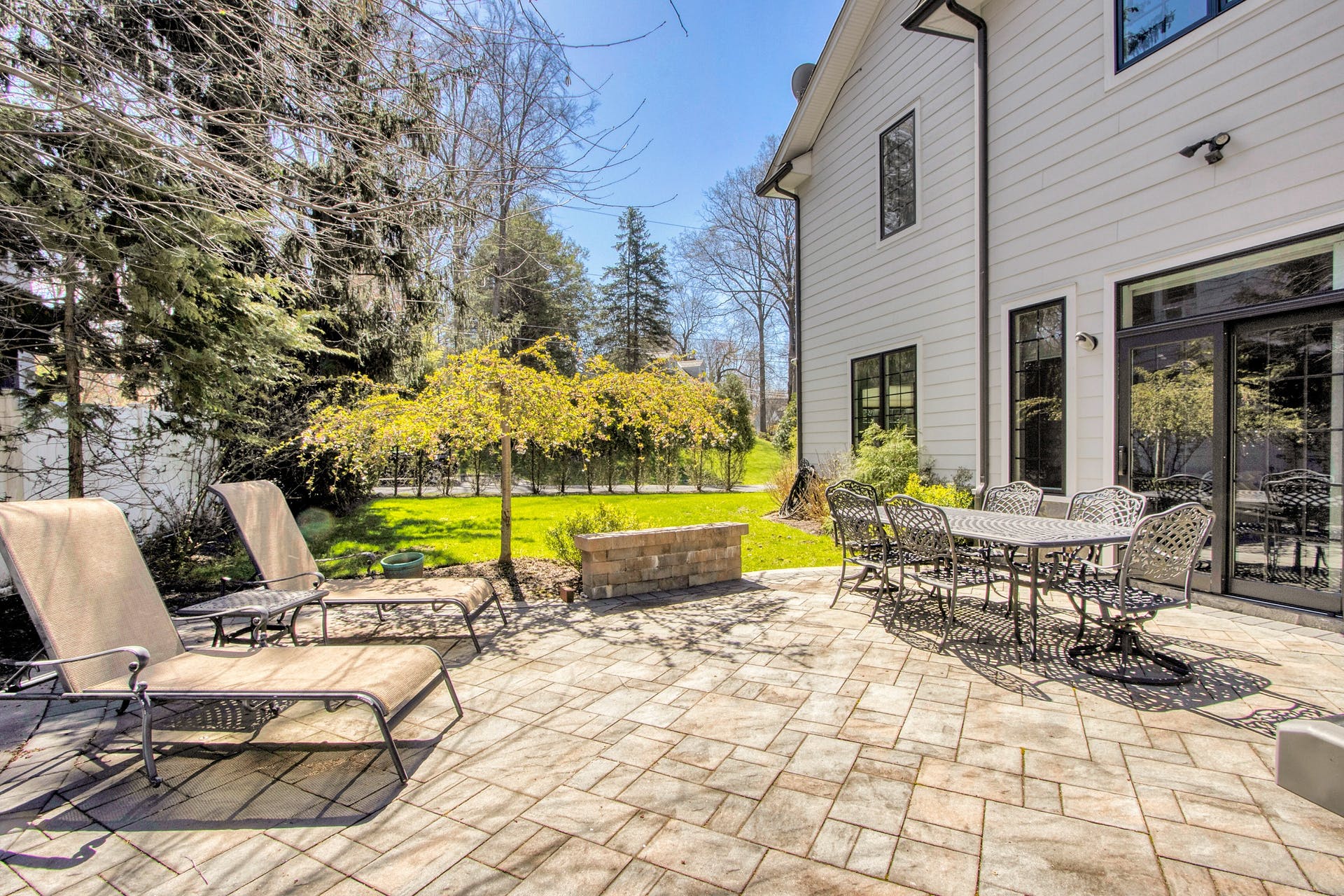 22 Sunset Rd