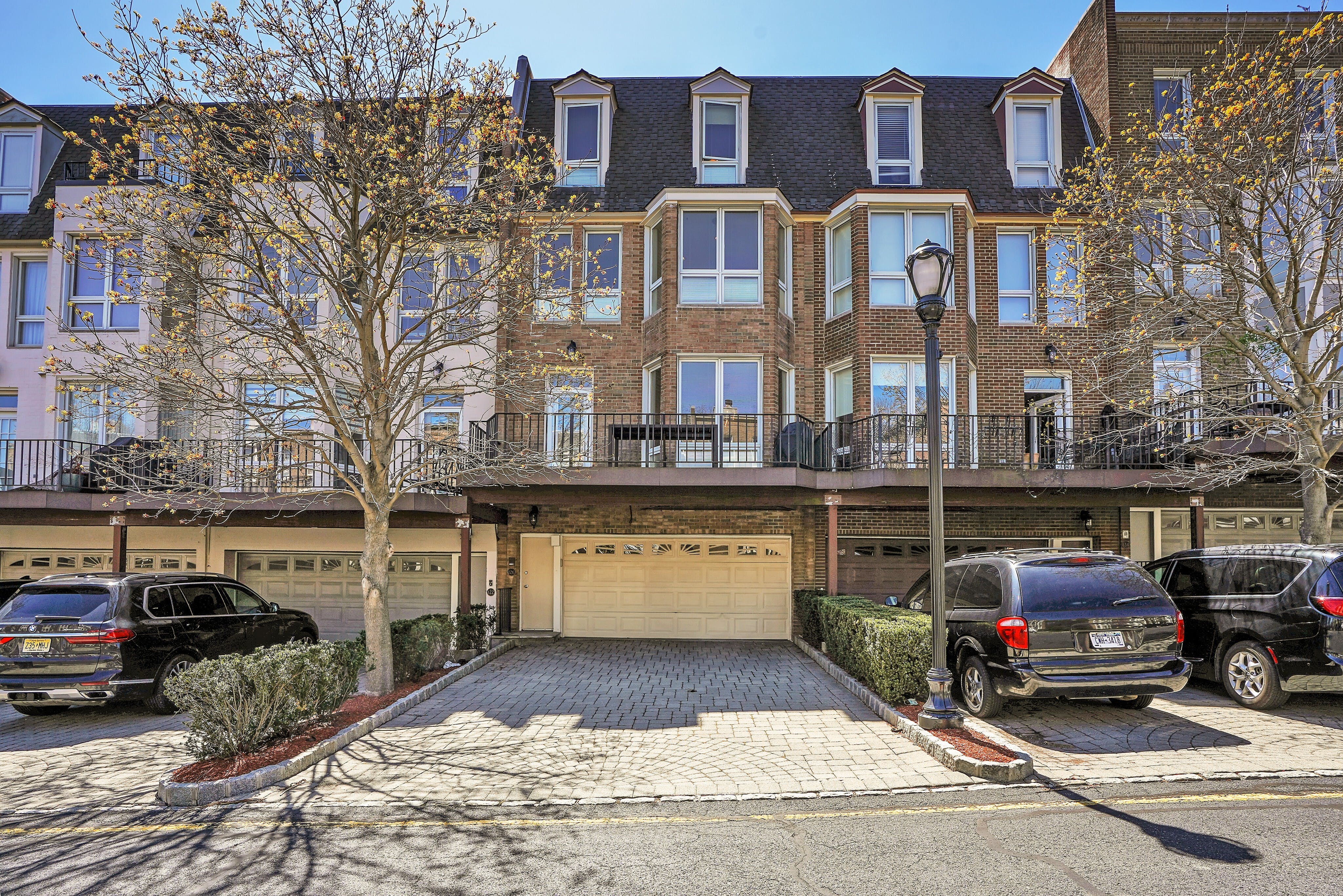 126 Kensington Drive