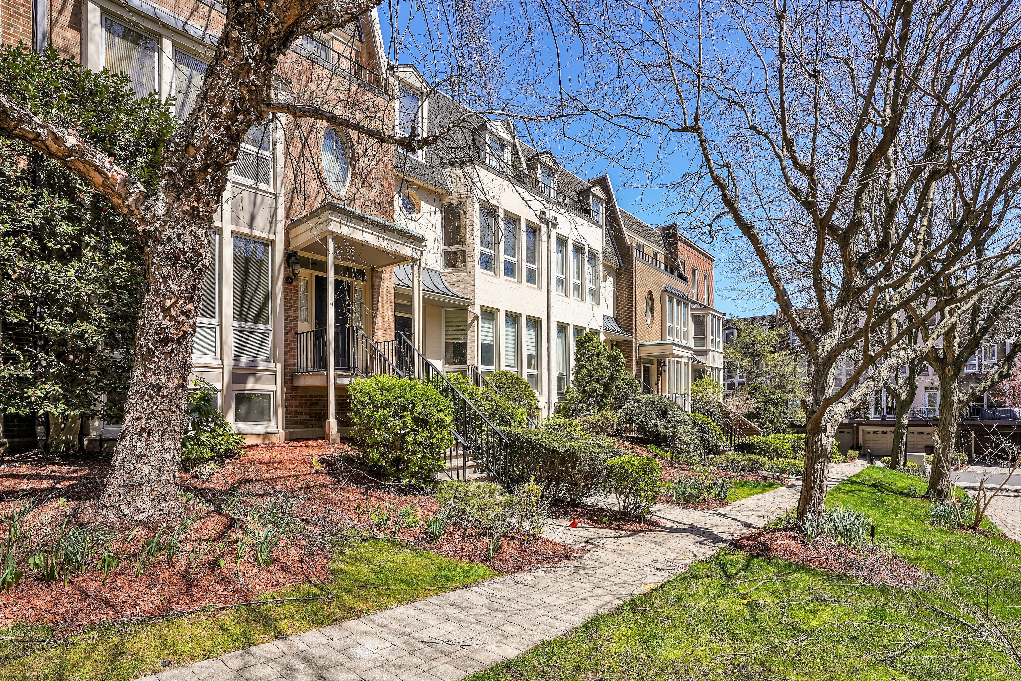 126 Kensington Drive