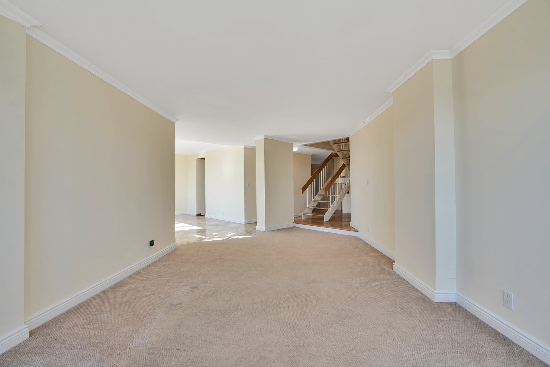 7000 Blvd East 50D