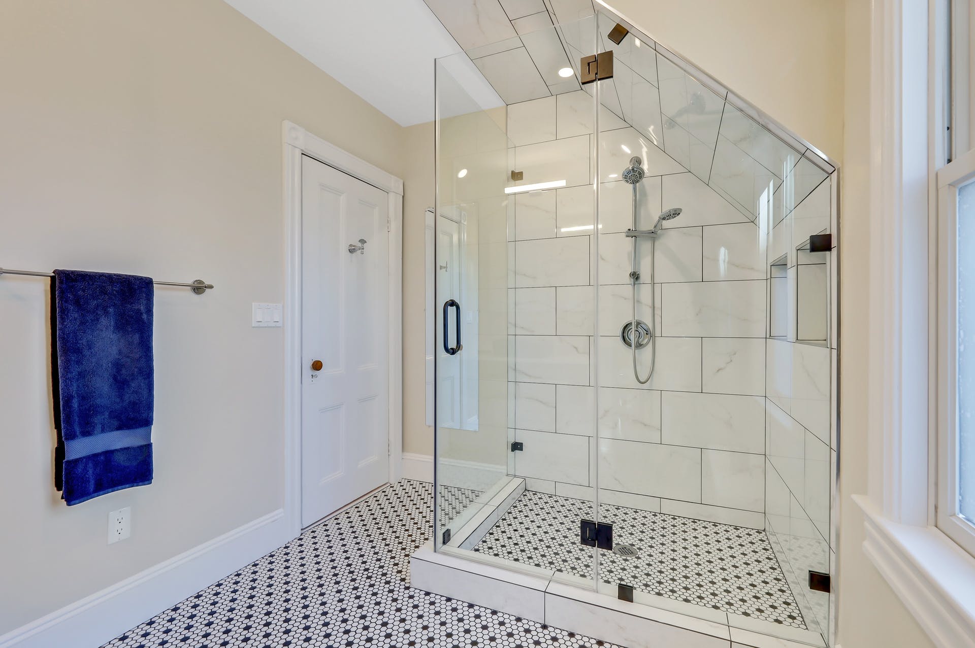 143 Newcomb Rd