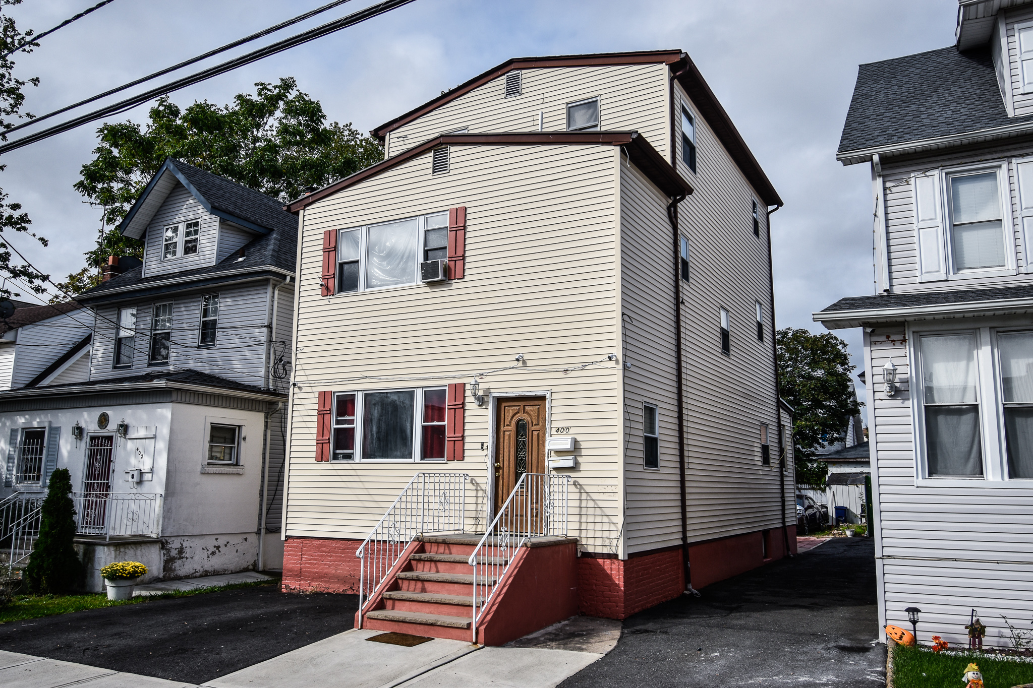 398-400 E. 35th Street
