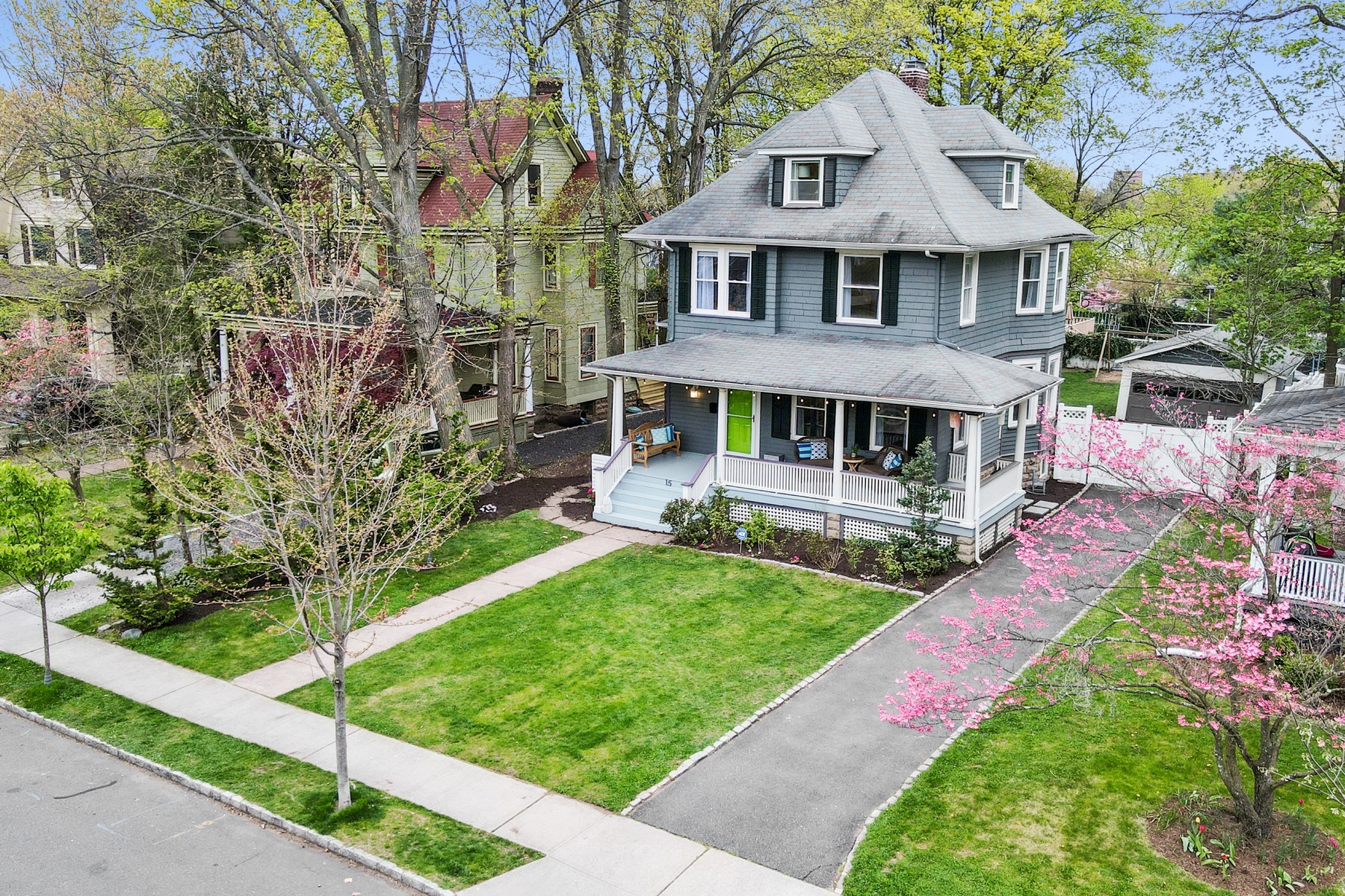 15 Hillside Avenue