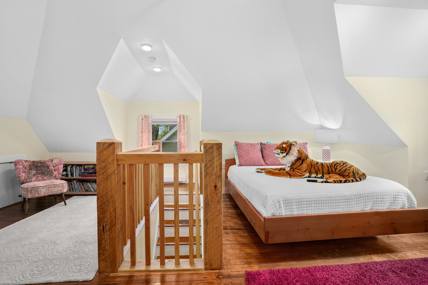 15 Hillside Avenue