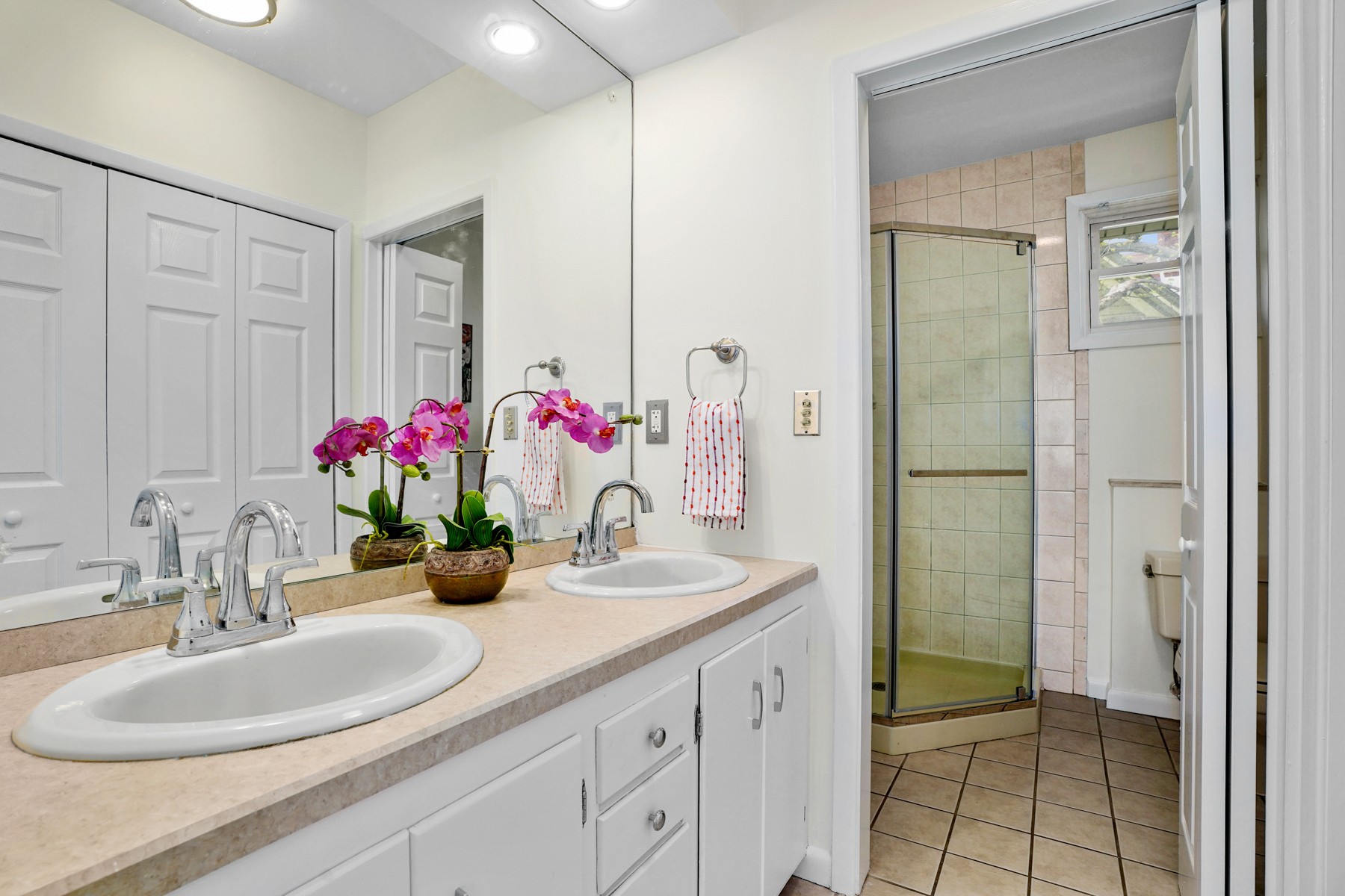 15 Hillside Avenue