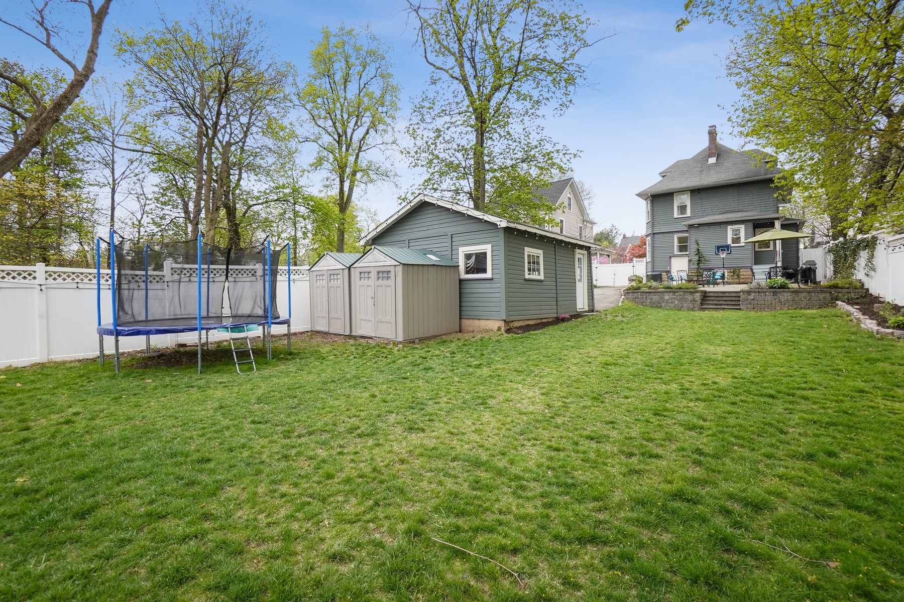 15 Hillside Avenue