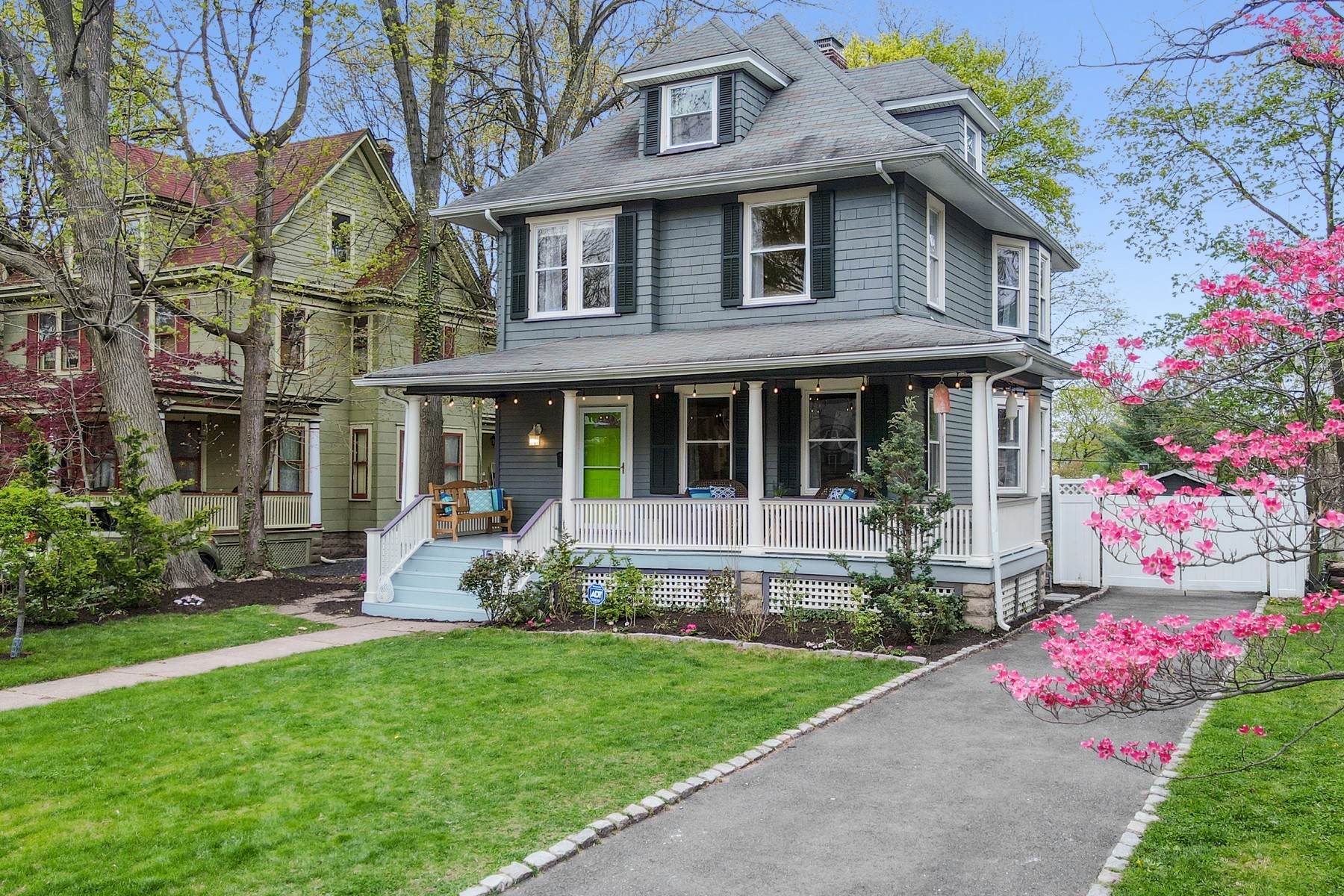 15 Hillside Avenue