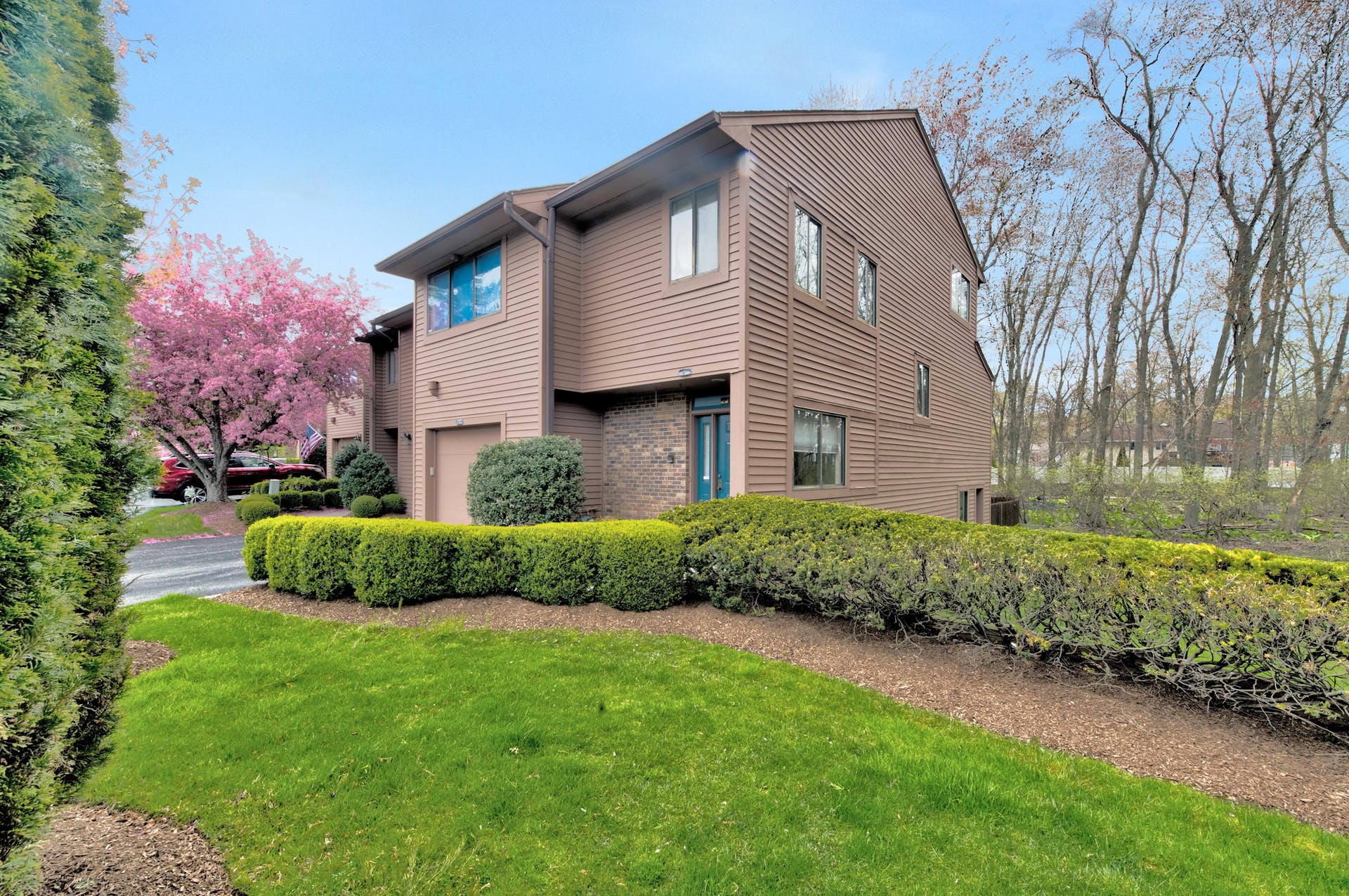 121 Windsor Cir