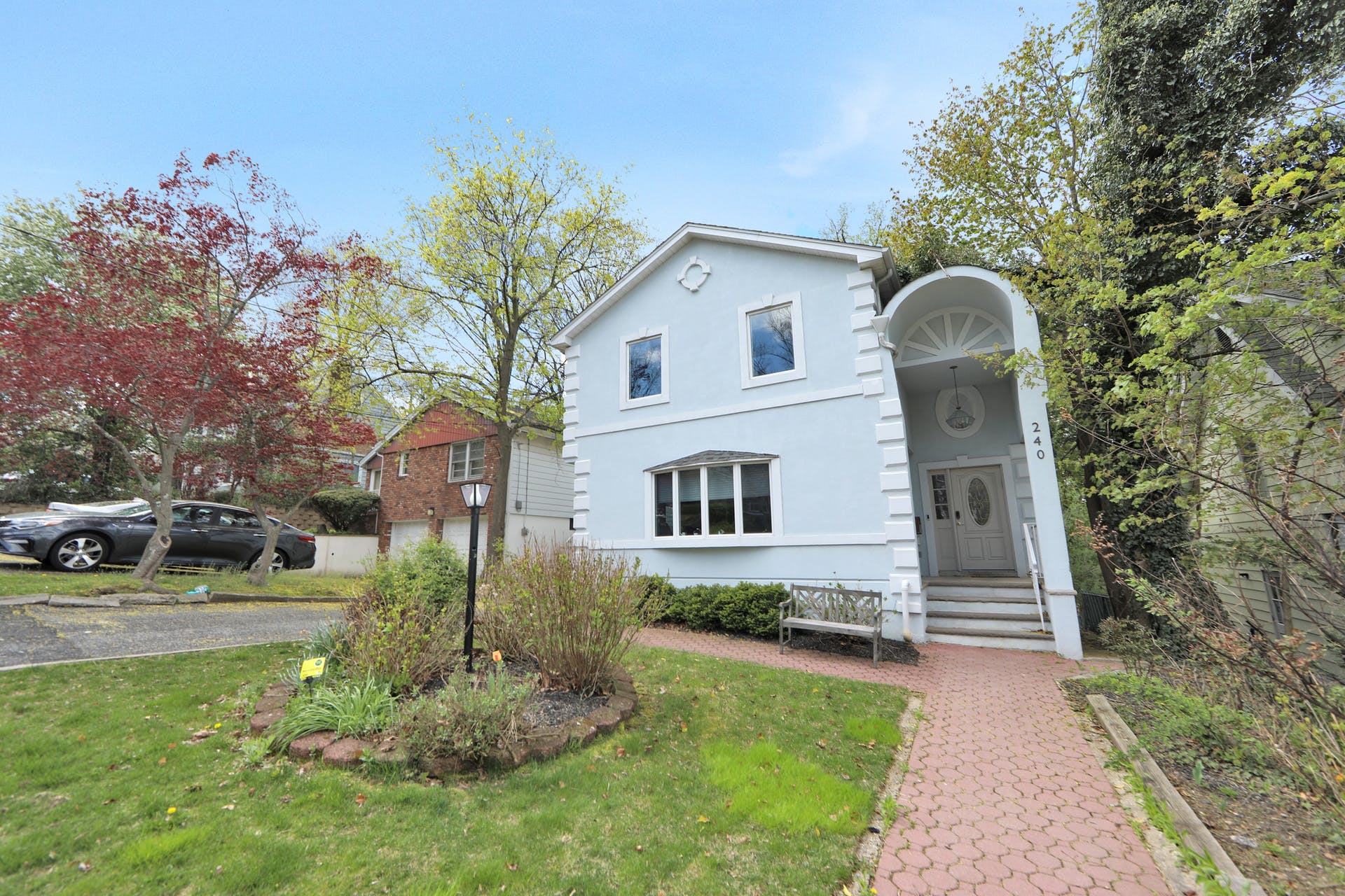 240 Van Nostrand Ave