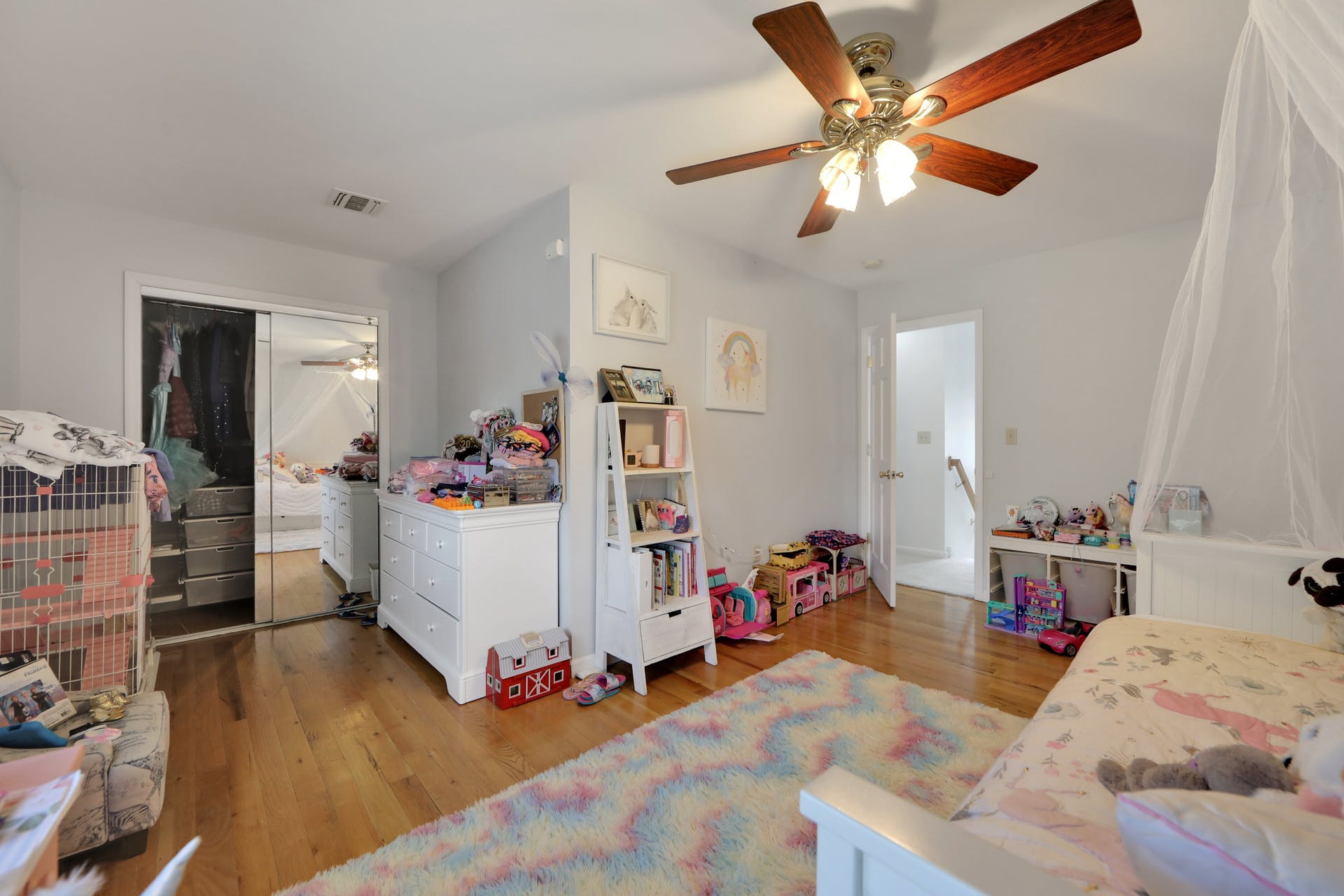 240 Van Nostrand Ave