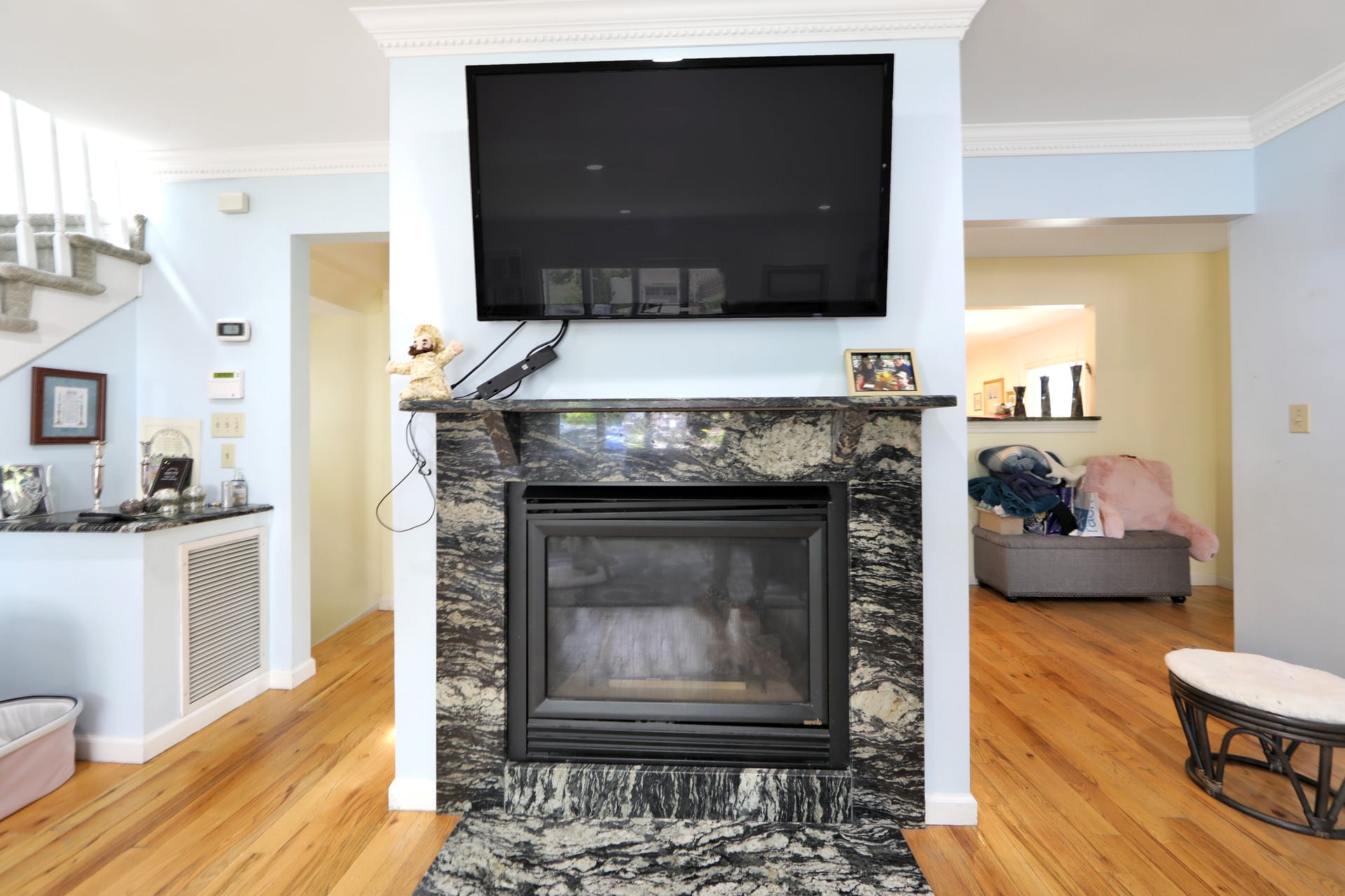 240 Van Nostrand Ave