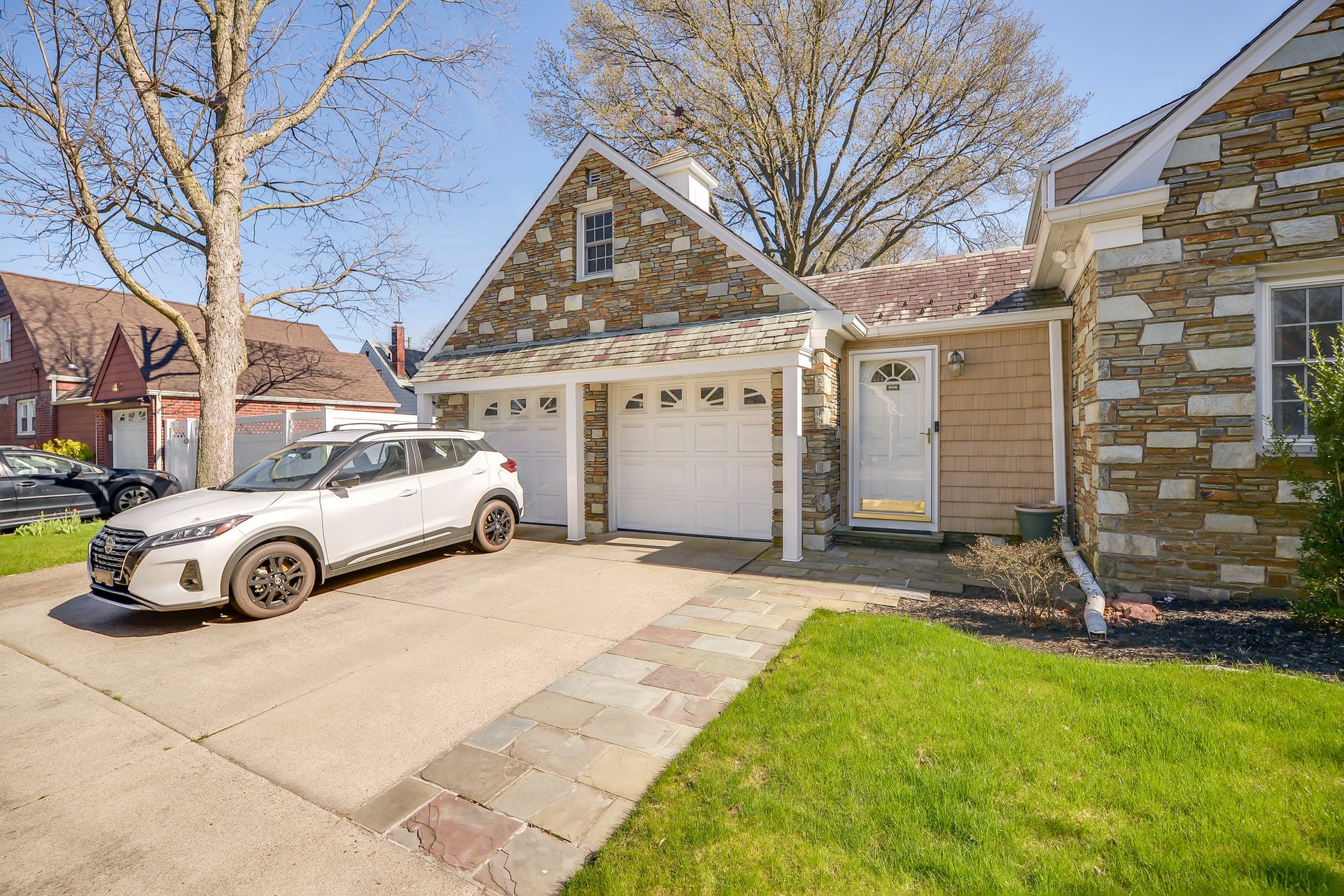 2-31 Summit Avenue