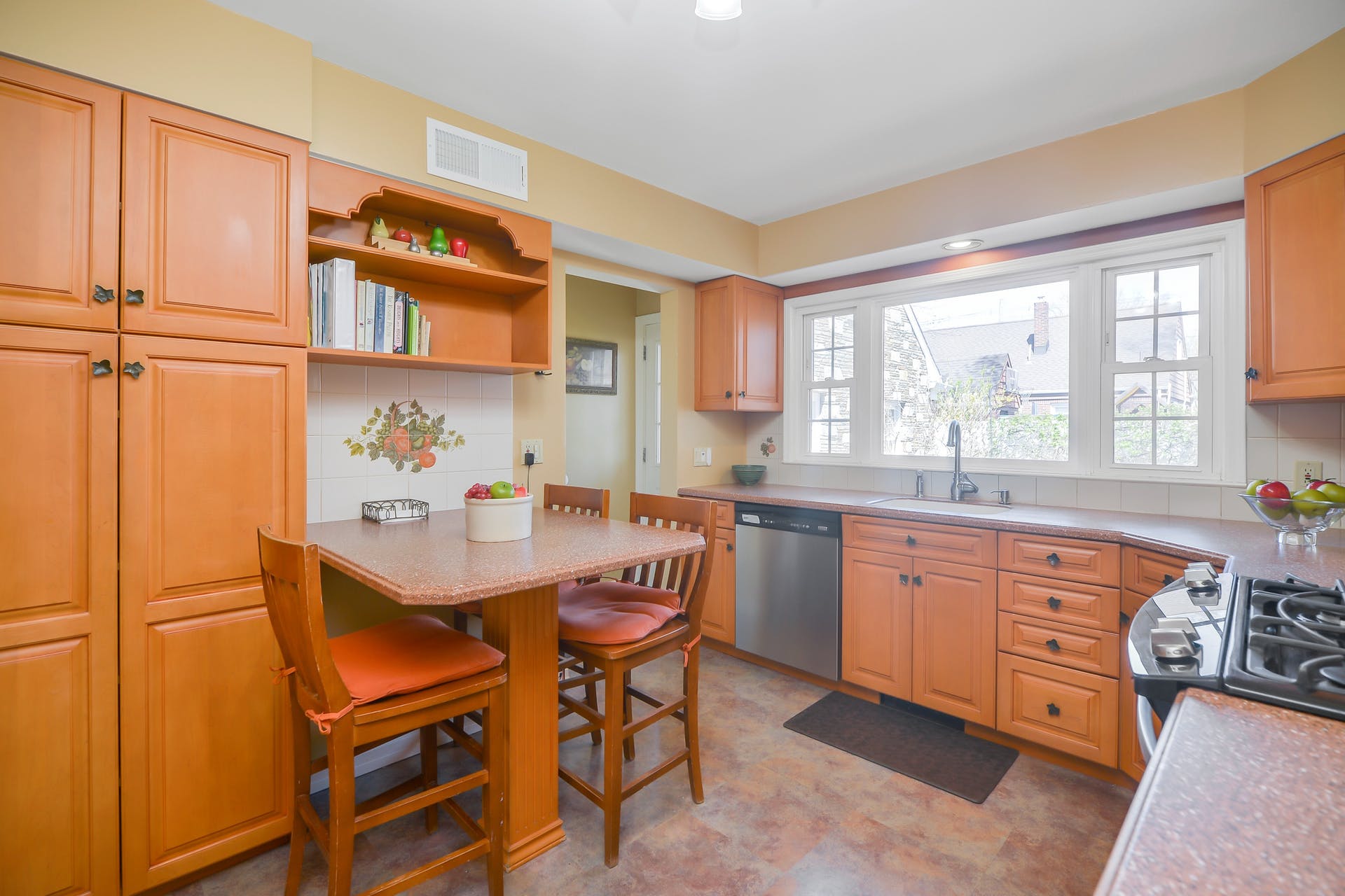 2-31 Summit Avenue