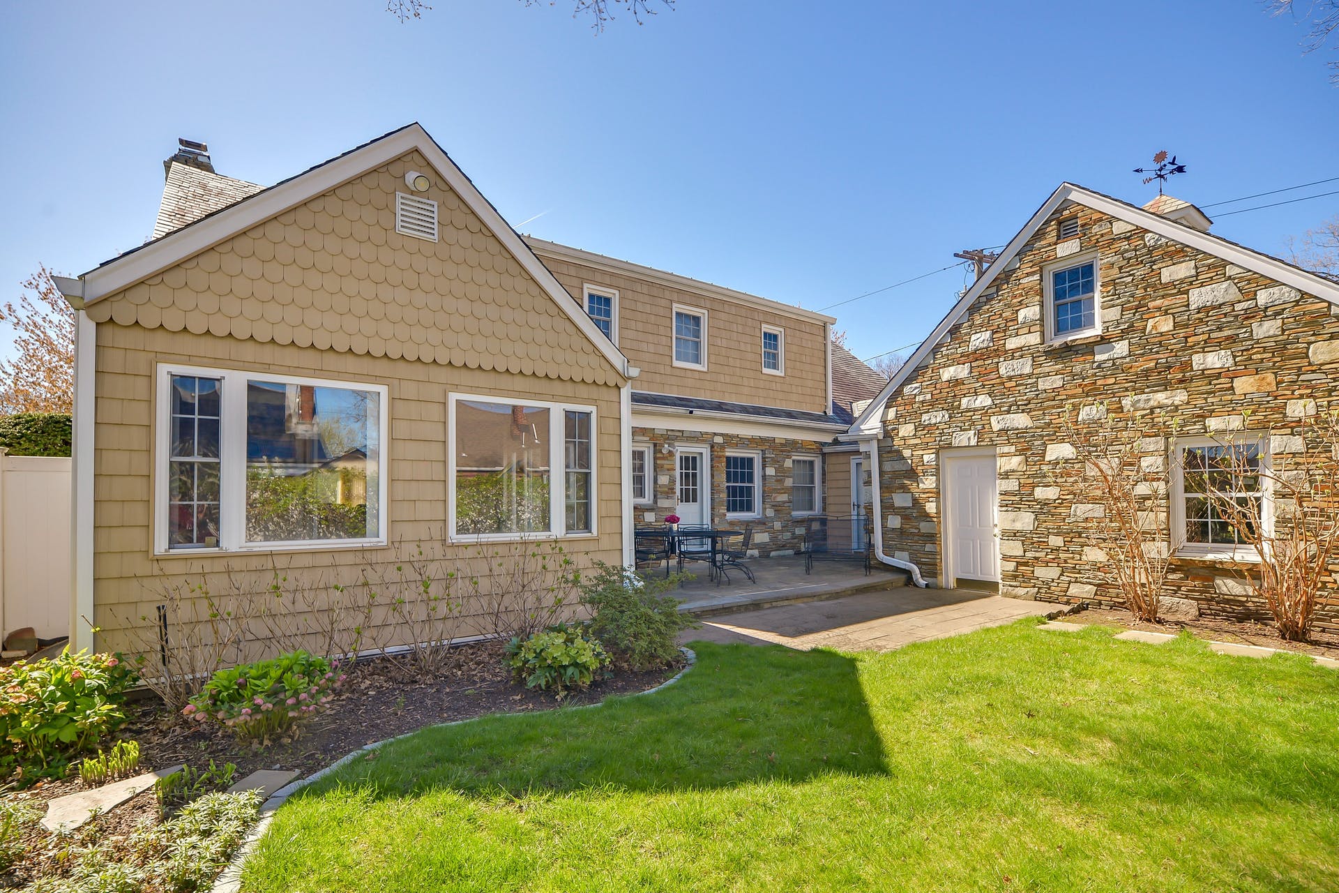 2-31 Summit Avenue