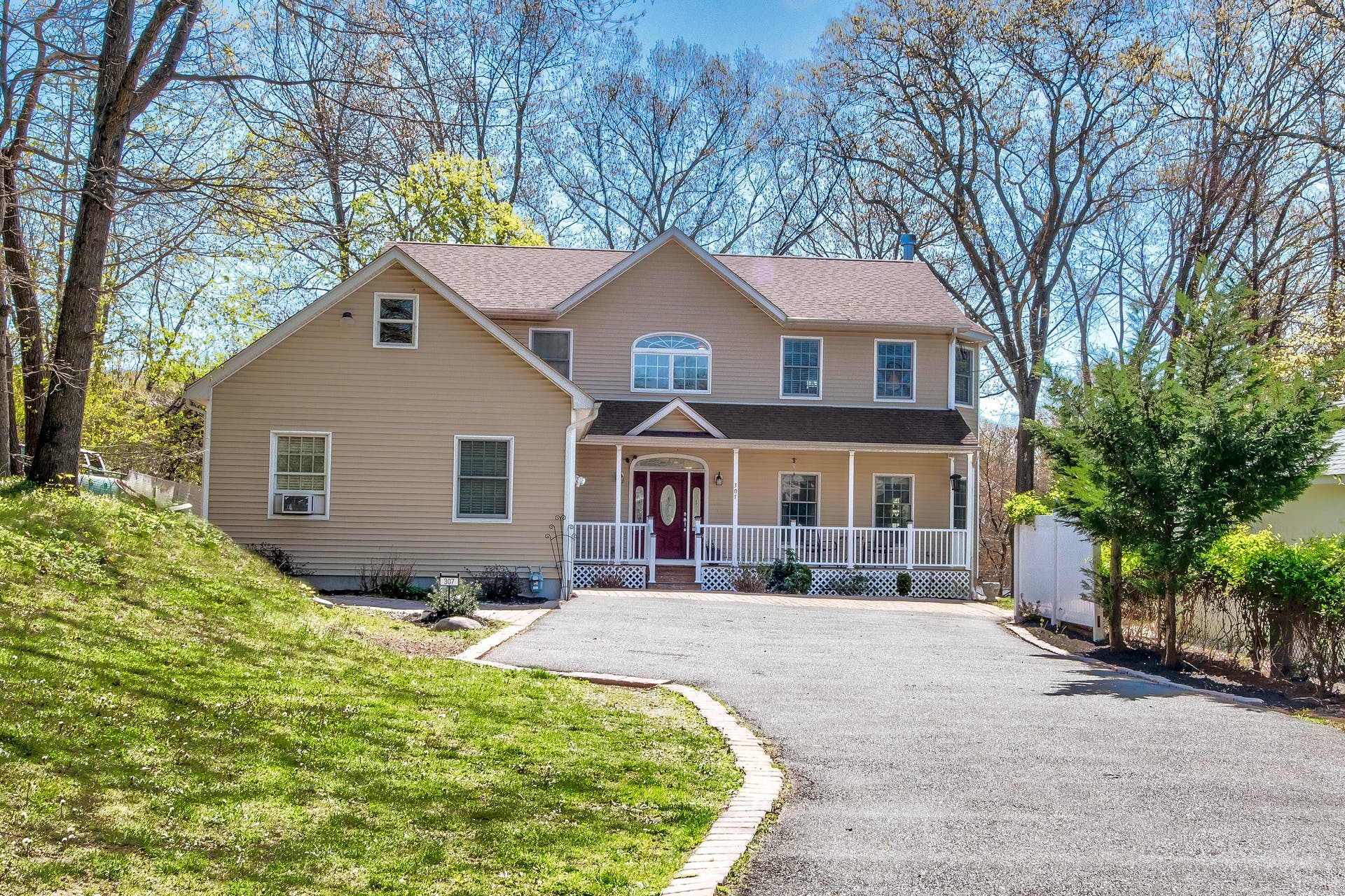 307 Goffle Road