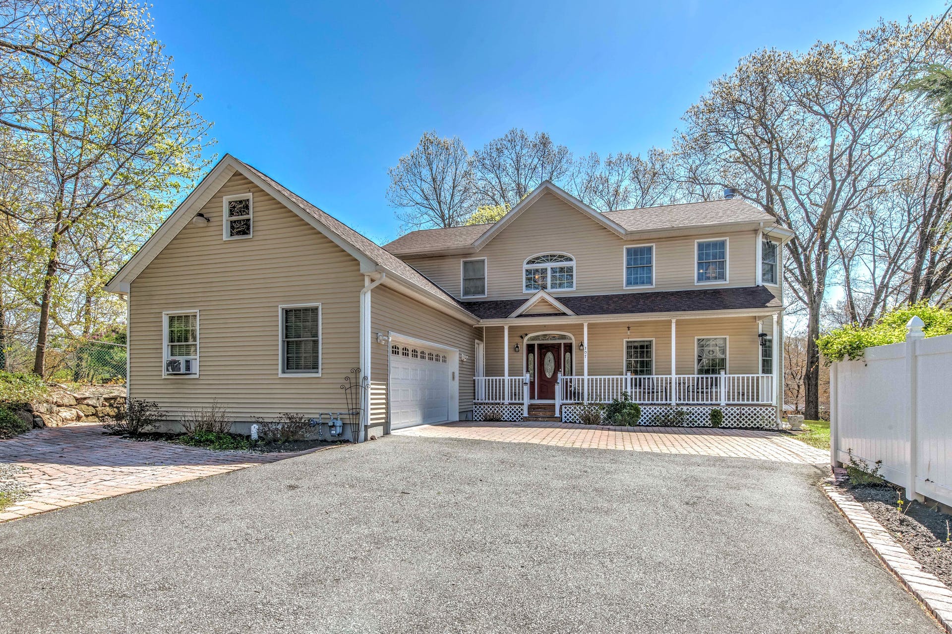 307 Goffle Road