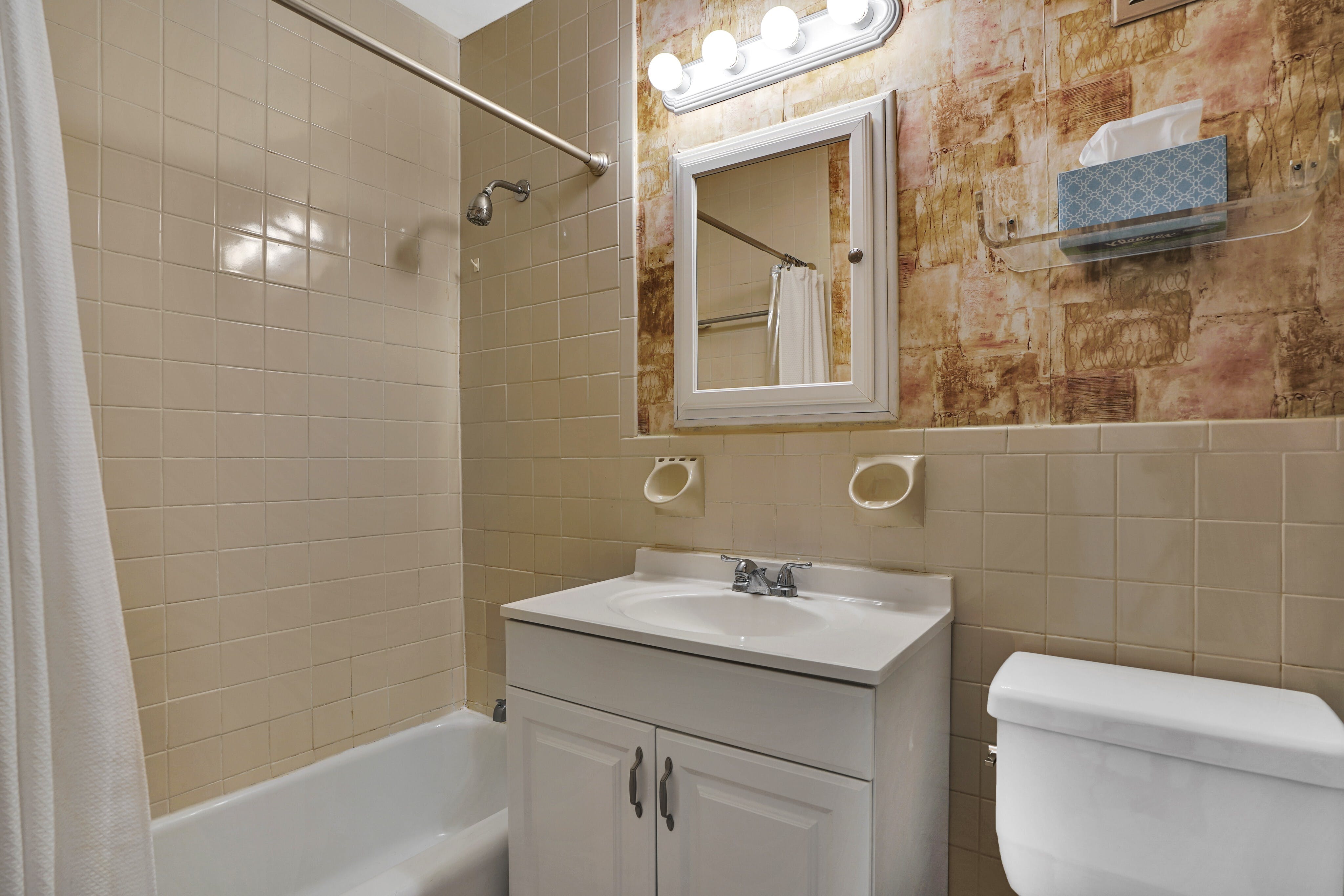 4 Horizon Road # 409