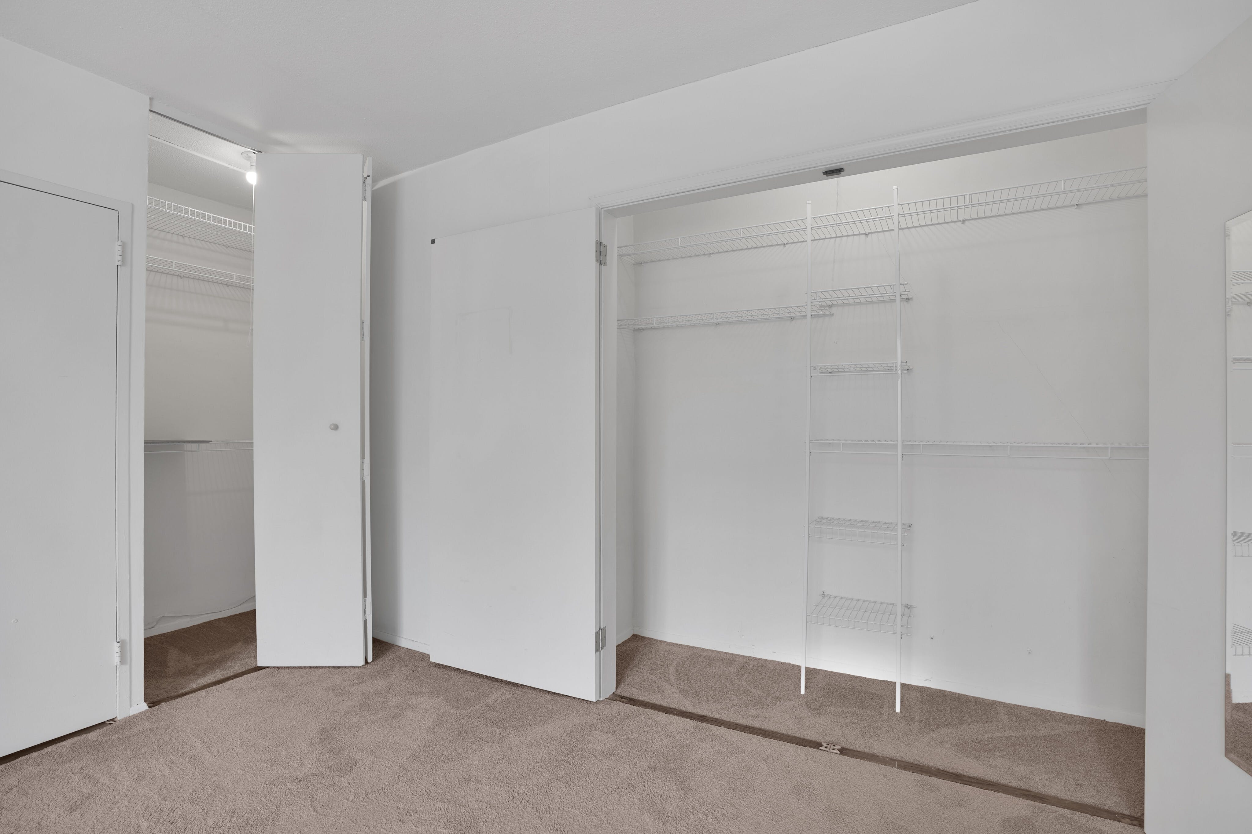 4 Horizon Road # 409