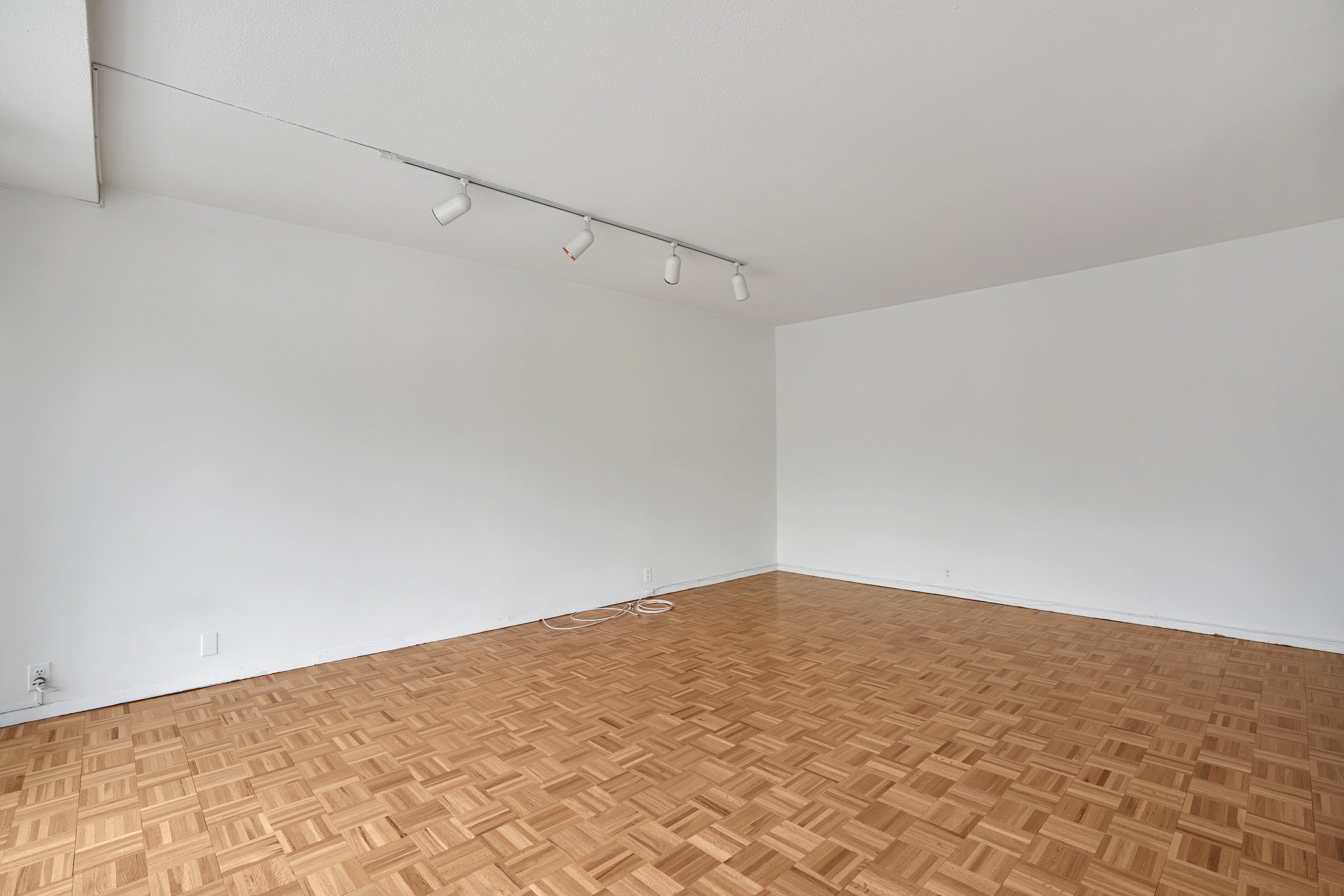 4 Horizon Road # 409