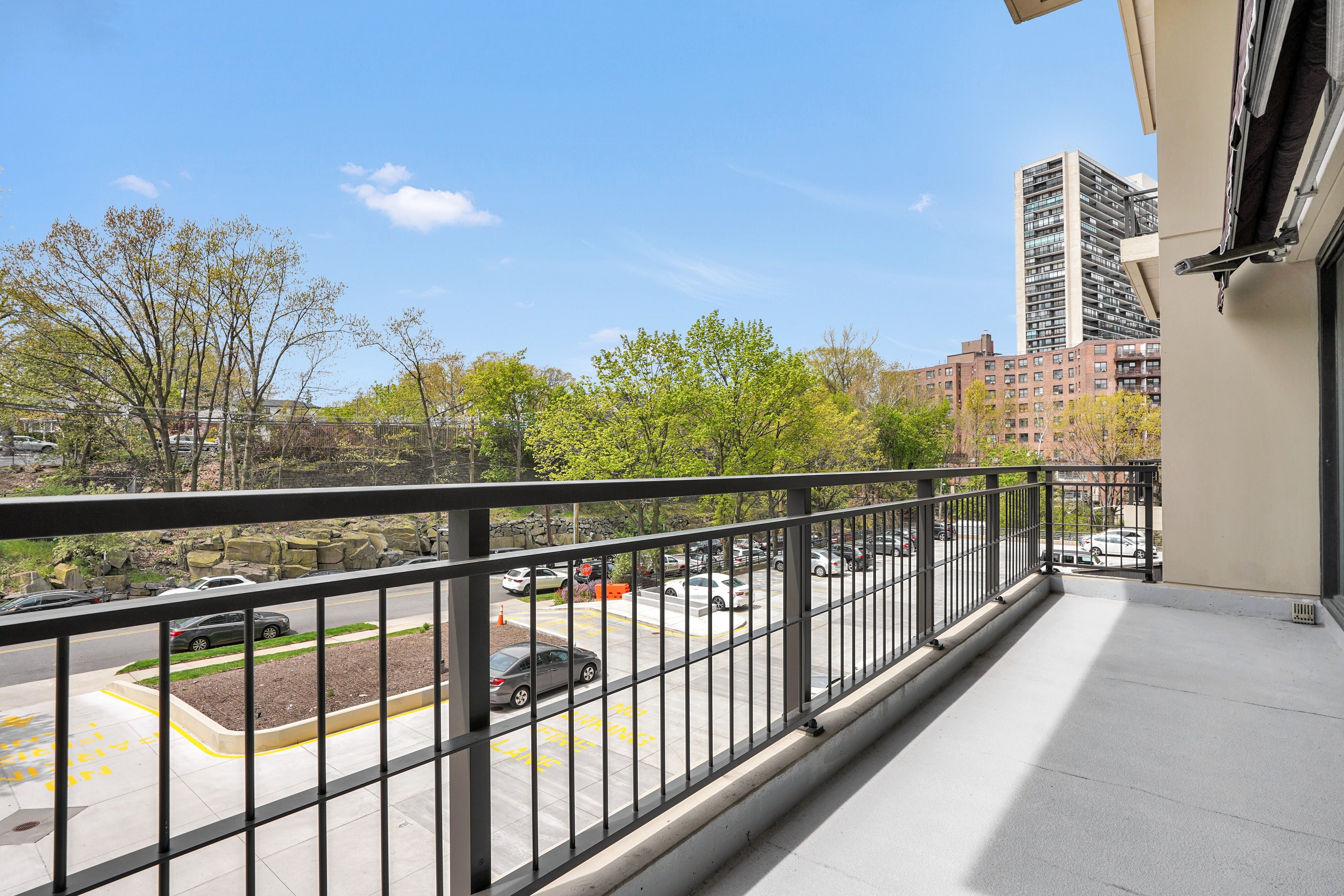 4 Horizon Road # 409