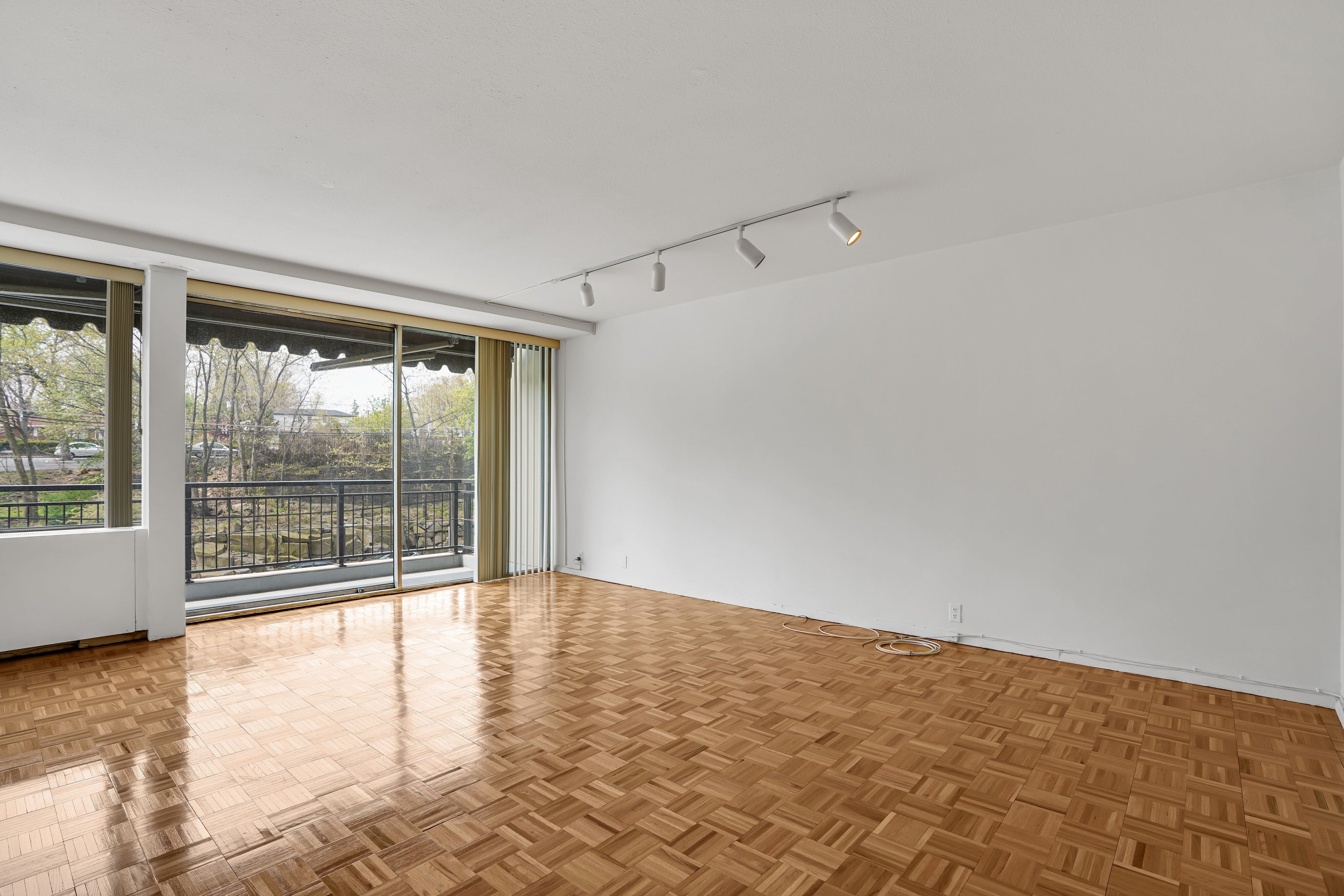 4 Horizon Road # 409