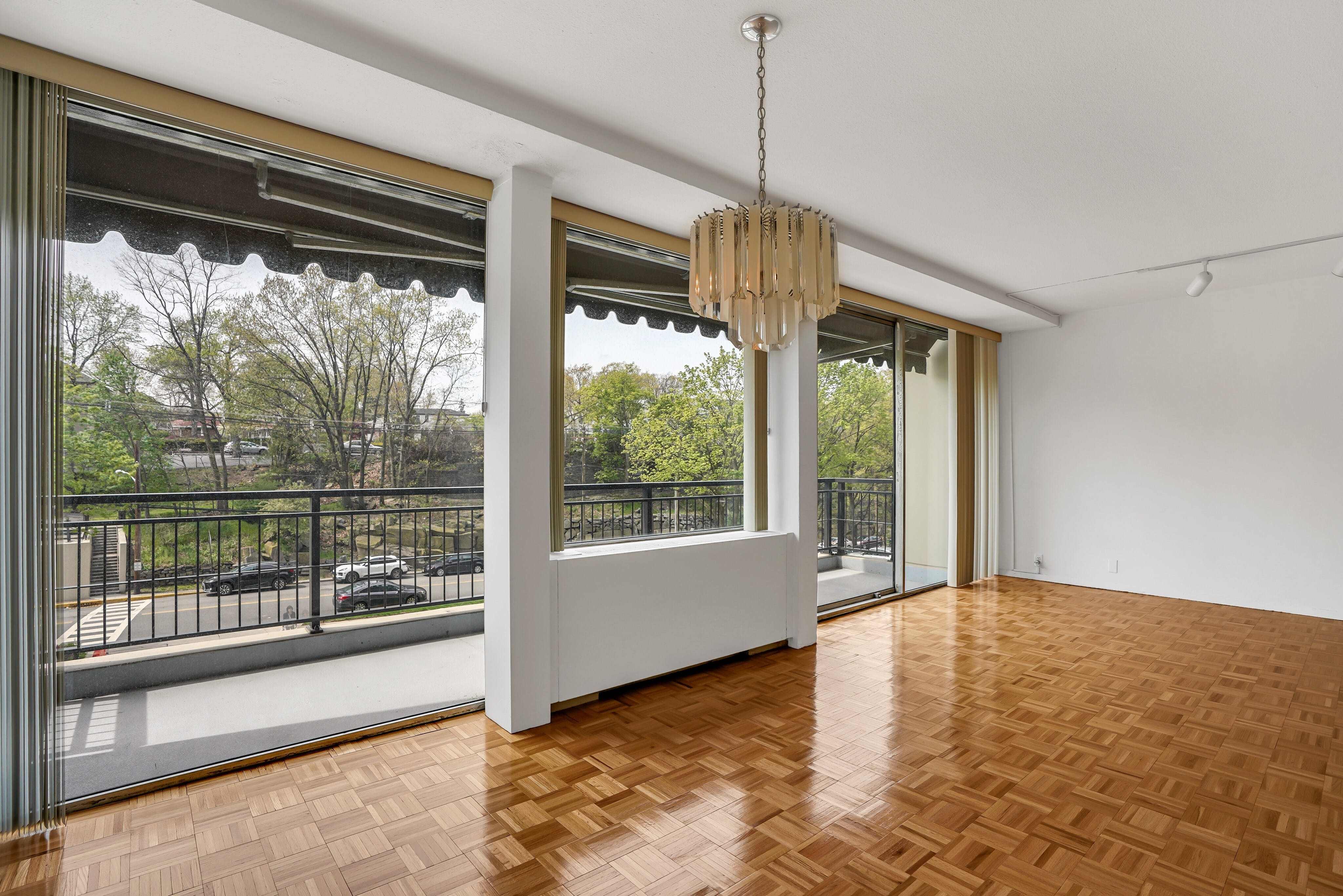4 Horizon Road # 409