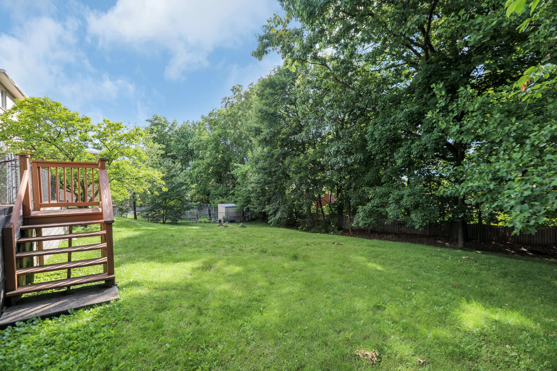 2461A Rossett St. 