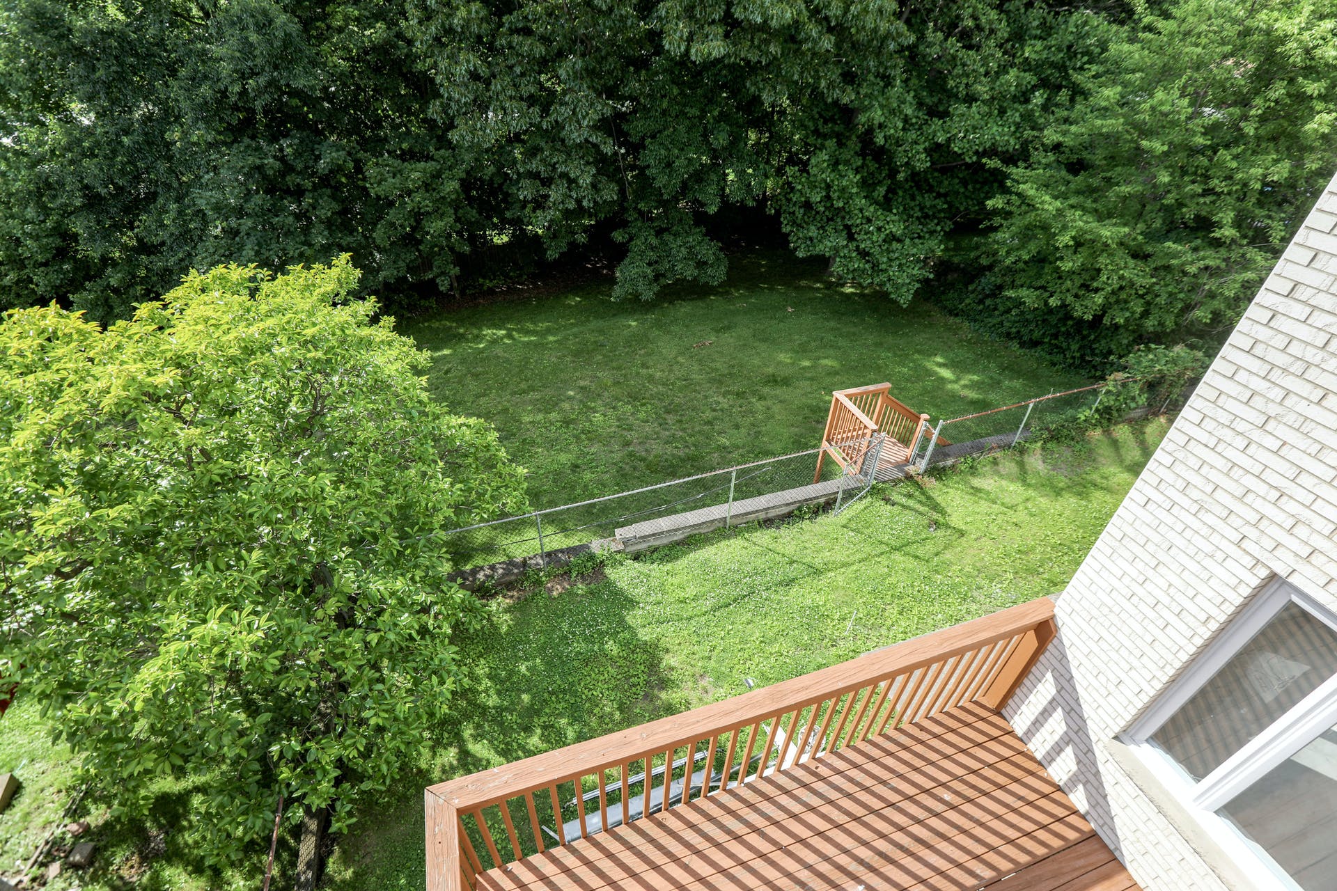 2461A Rossett St. 