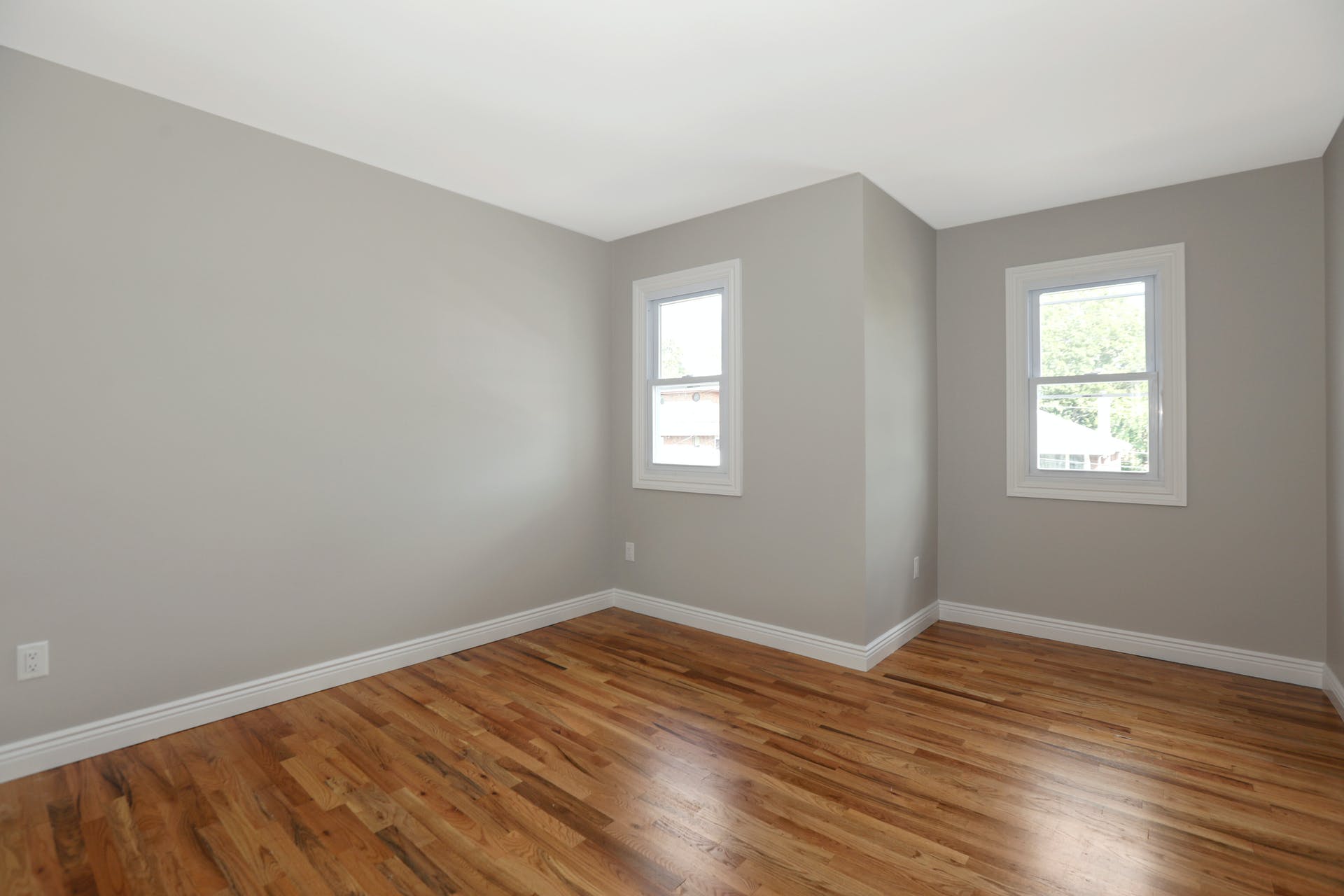 2461A Rossett St. 