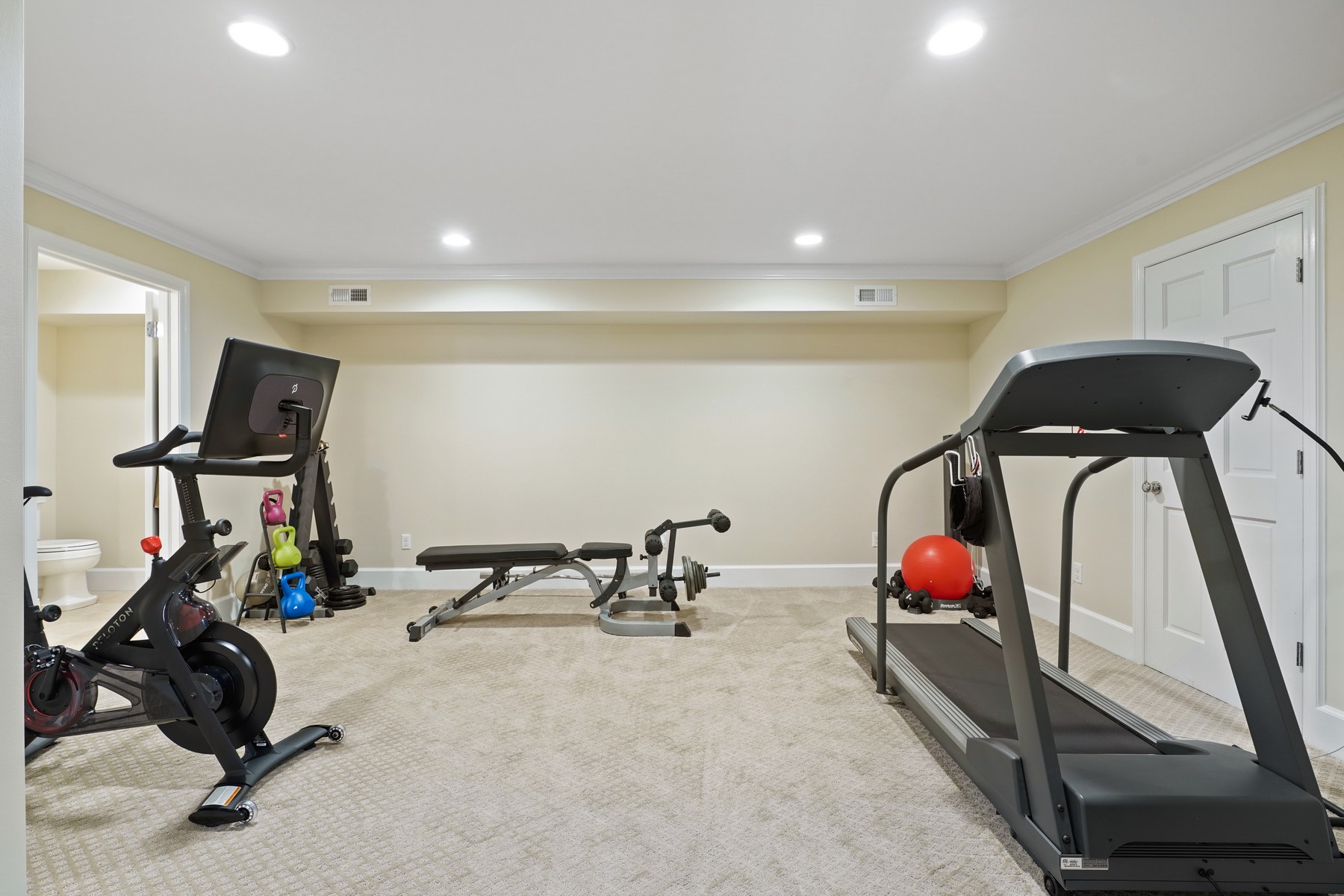 16 Greenview Way