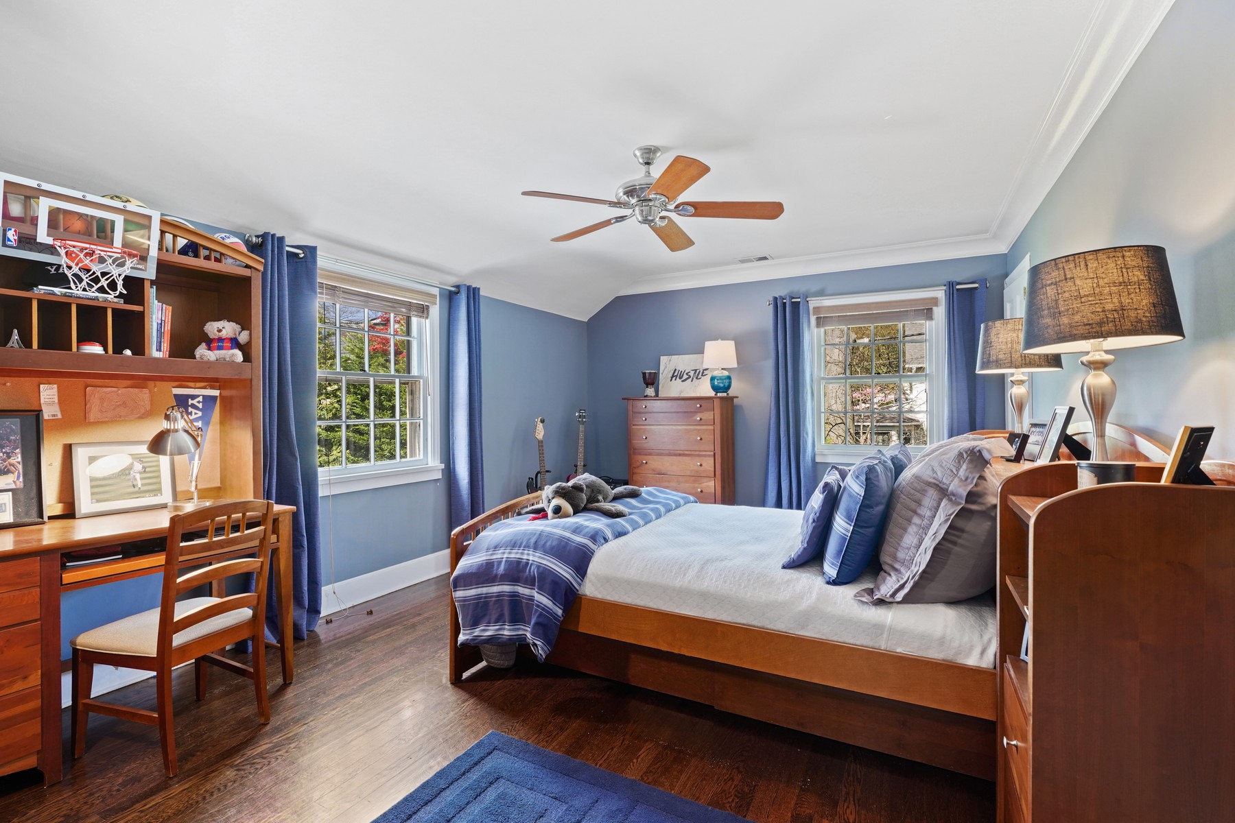16 Greenview Way
