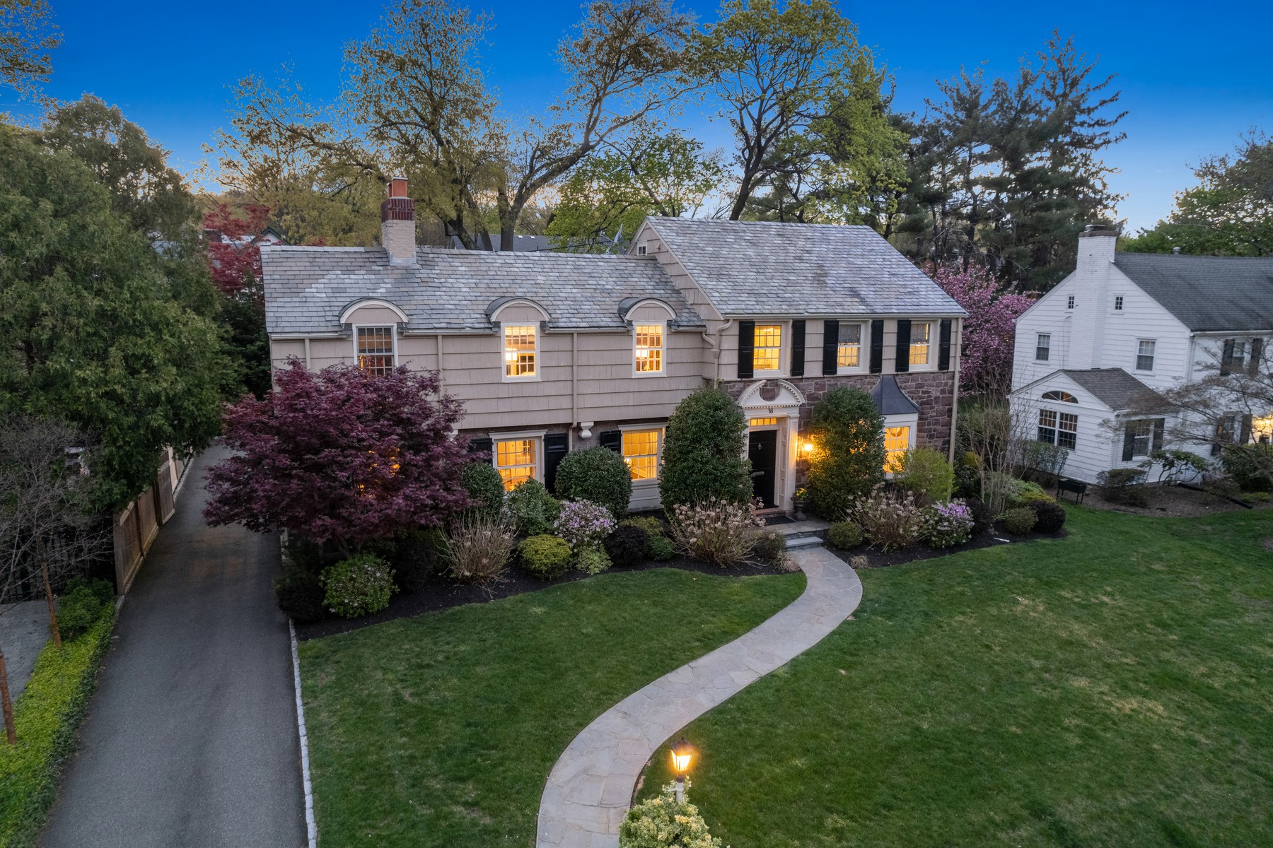16 Greenview Way