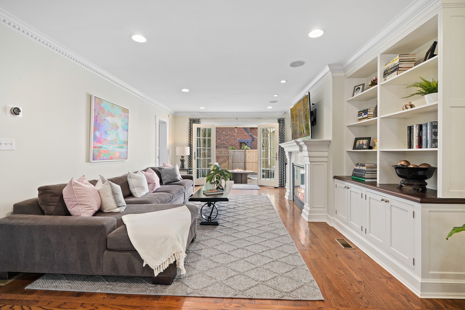16 Greenview Way