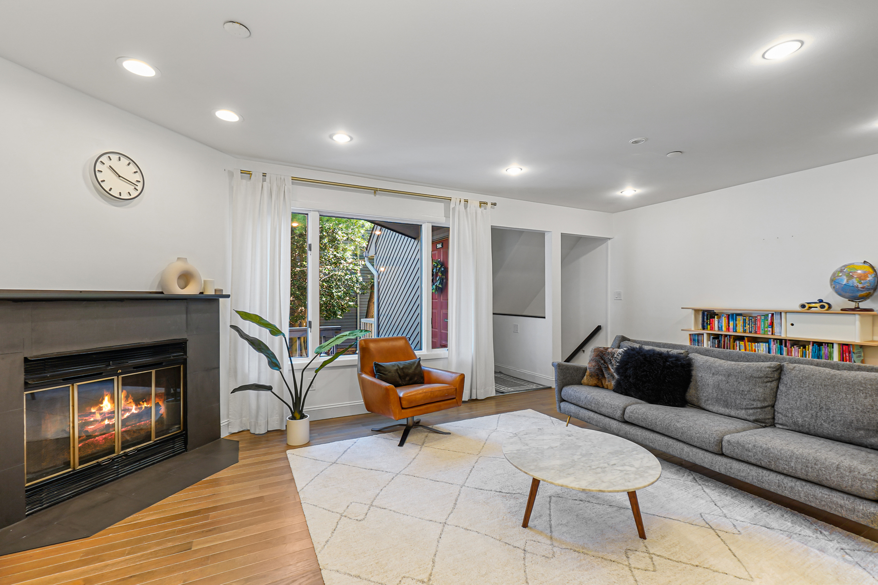 1566 Anderson Avenue Unit E Hilltop Court