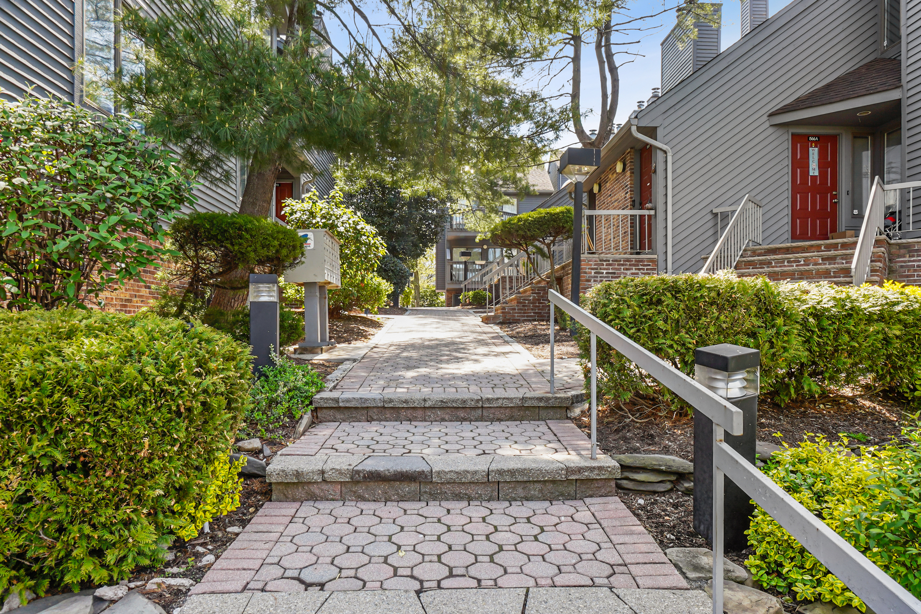 1566 Anderson Avenue Unit E Hilltop Court