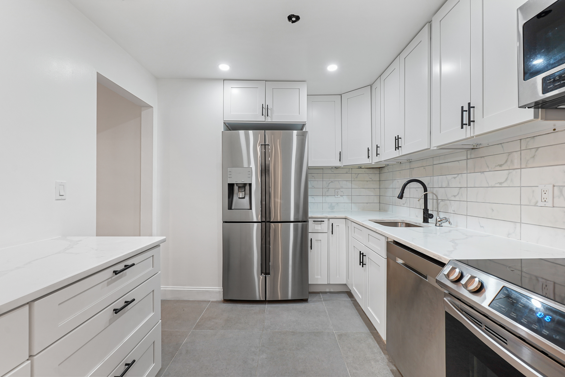 1566 Anderson Avenue Unit E Hilltop Court