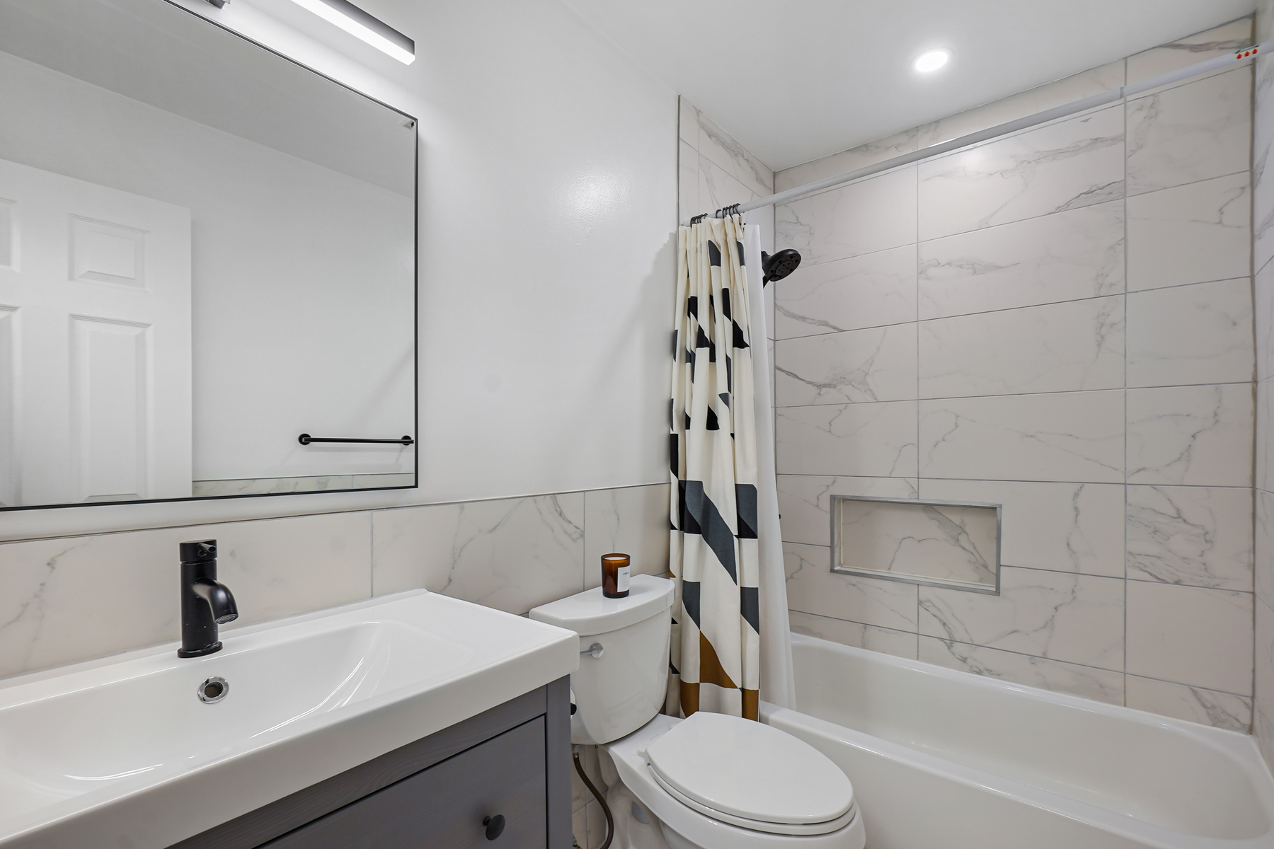1566 Anderson Avenue Unit E Hilltop Court