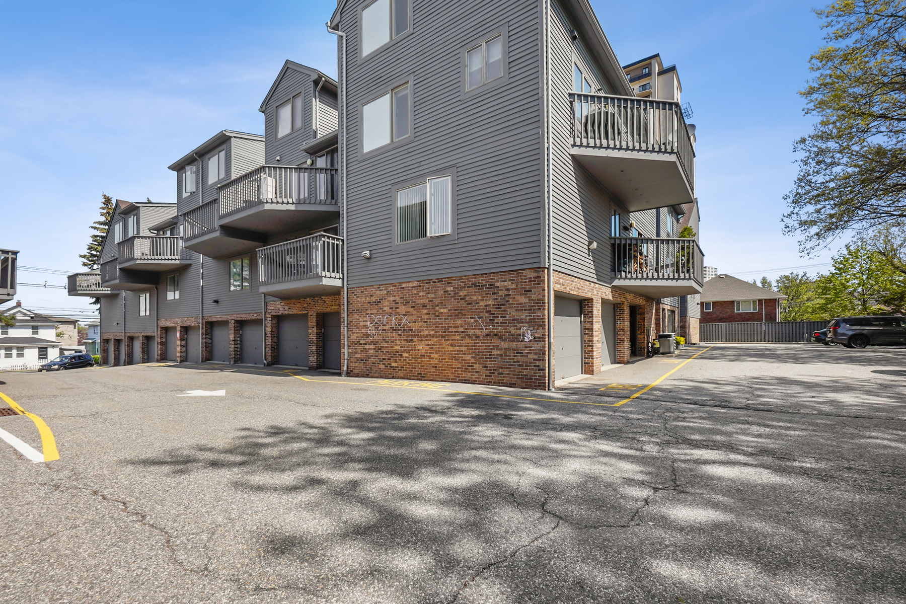 1566 Anderson Avenue Unit E Hilltop Court