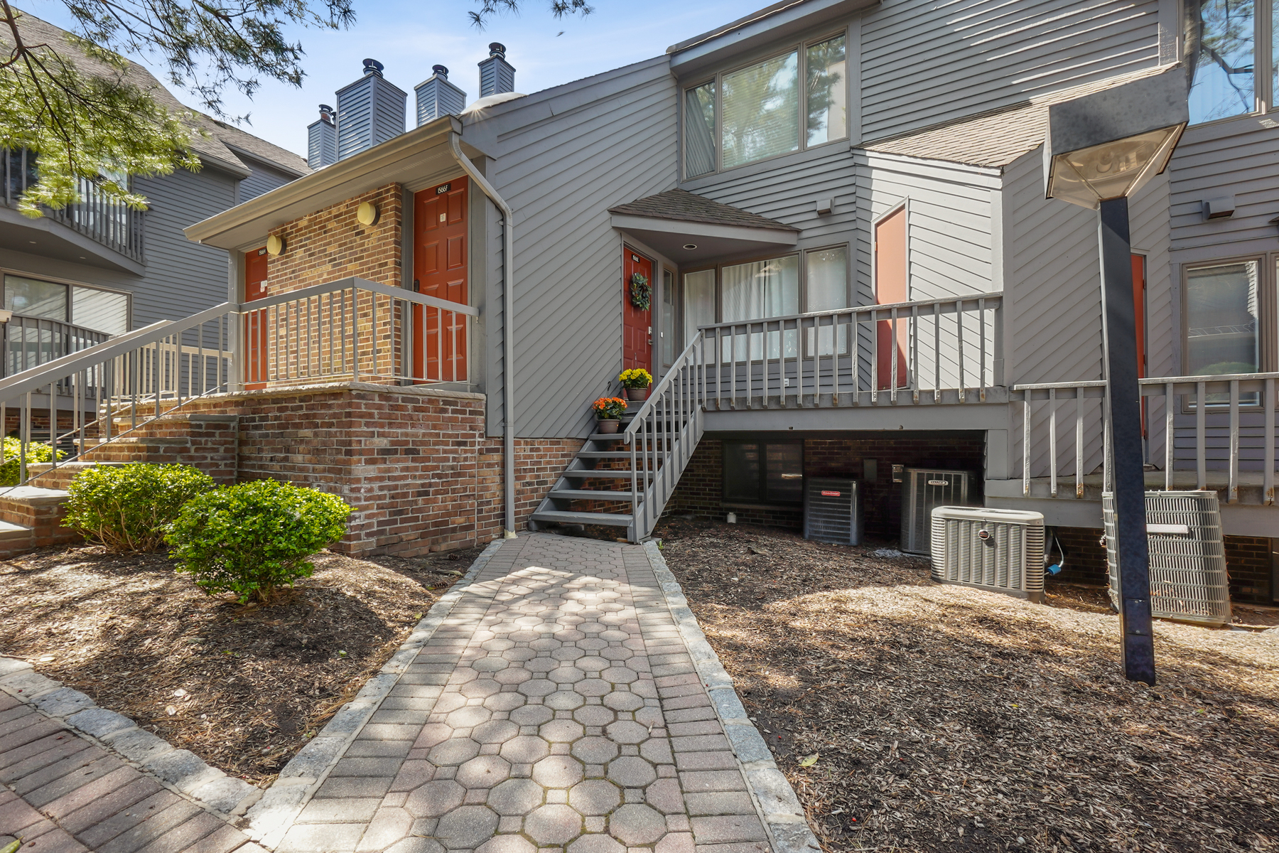 1566 Anderson Avenue Unit E Hilltop Court