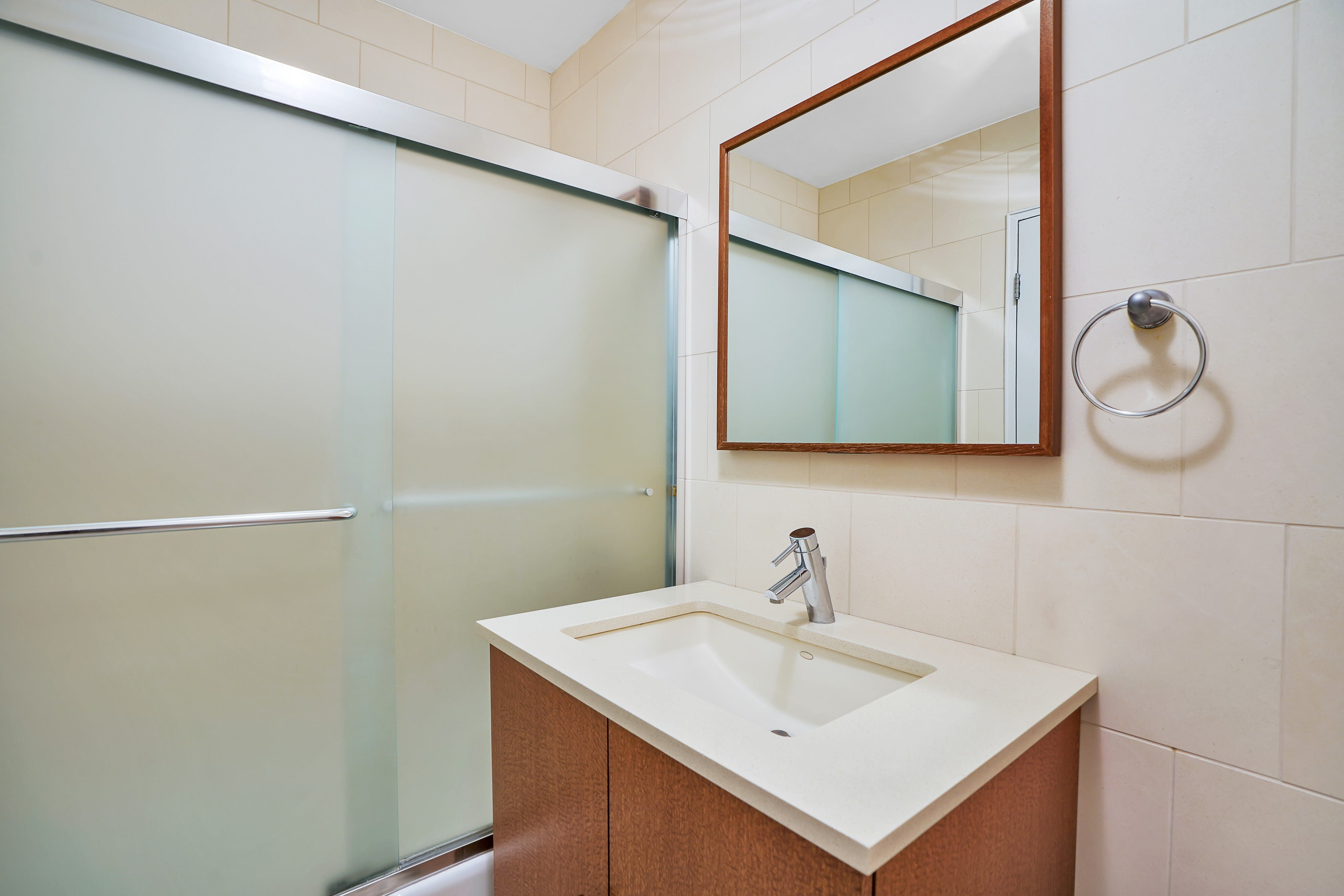 2000 Linwood Avenue #23F Mediterranean South