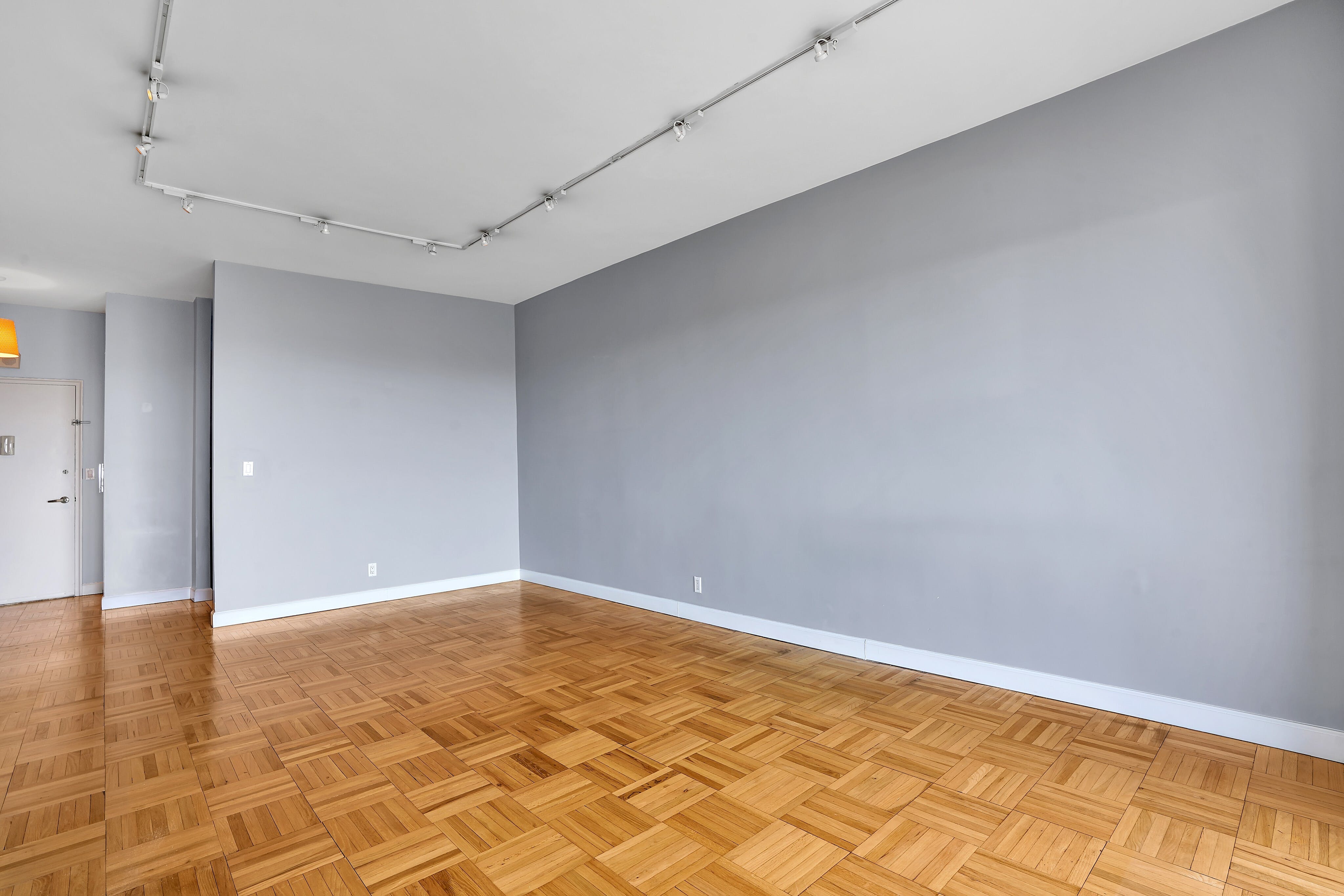 2000 Linwood Avenue #23F Mediterranean South
