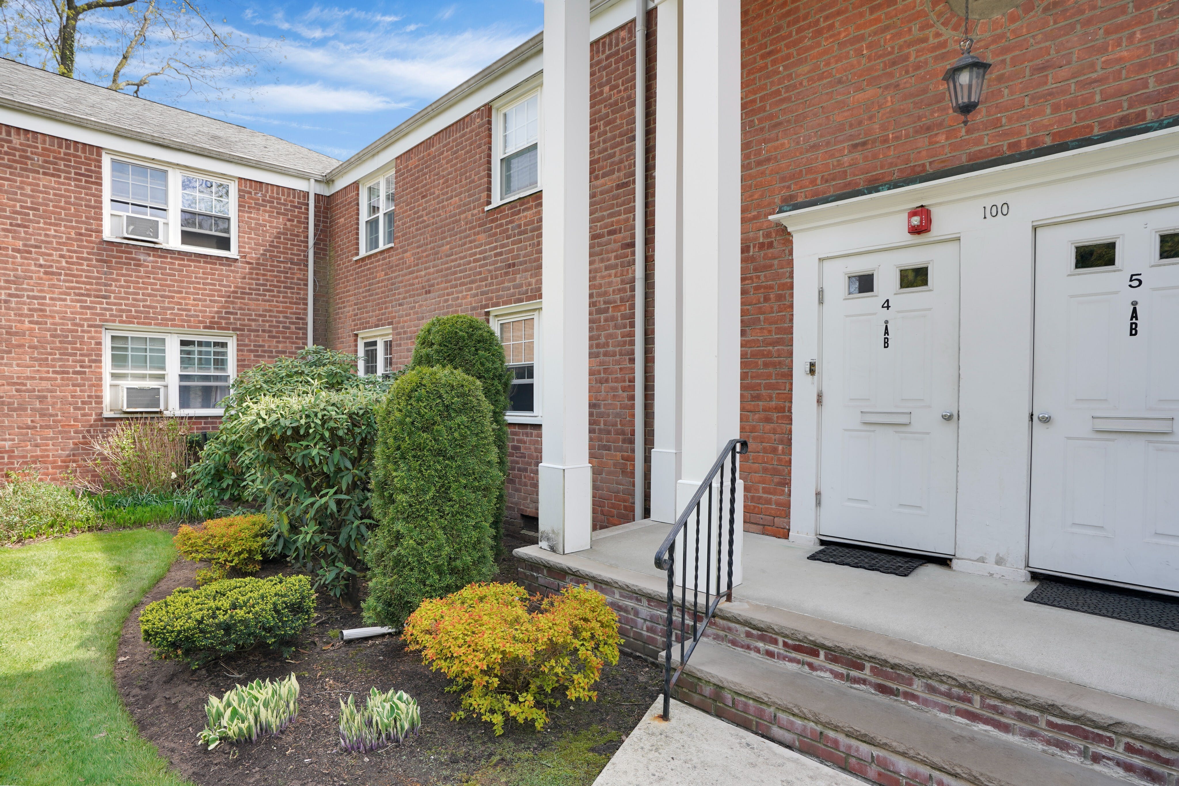 100 Huguenot Avenue Unit 4B